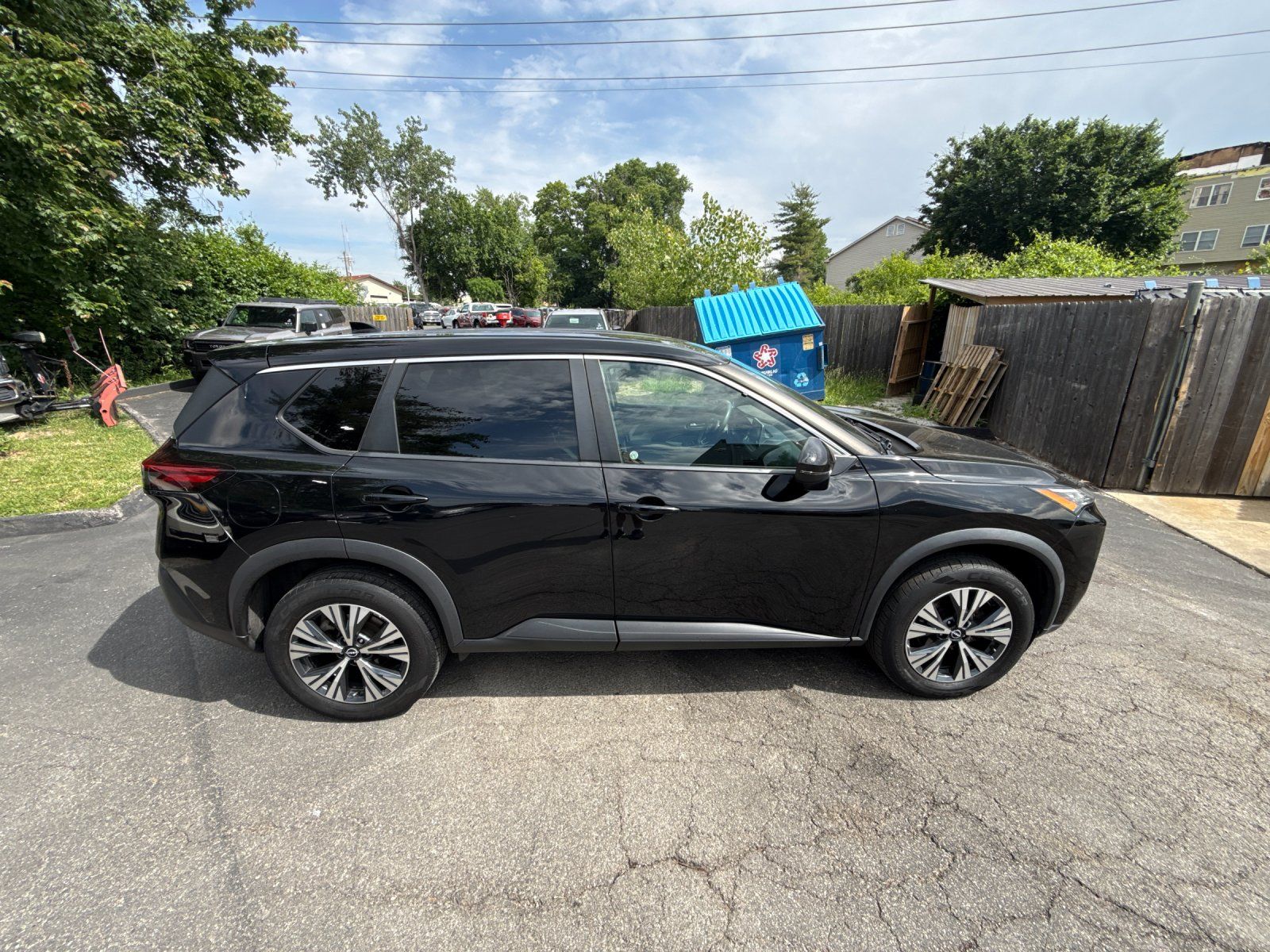 2022 Nissan Rogue SV