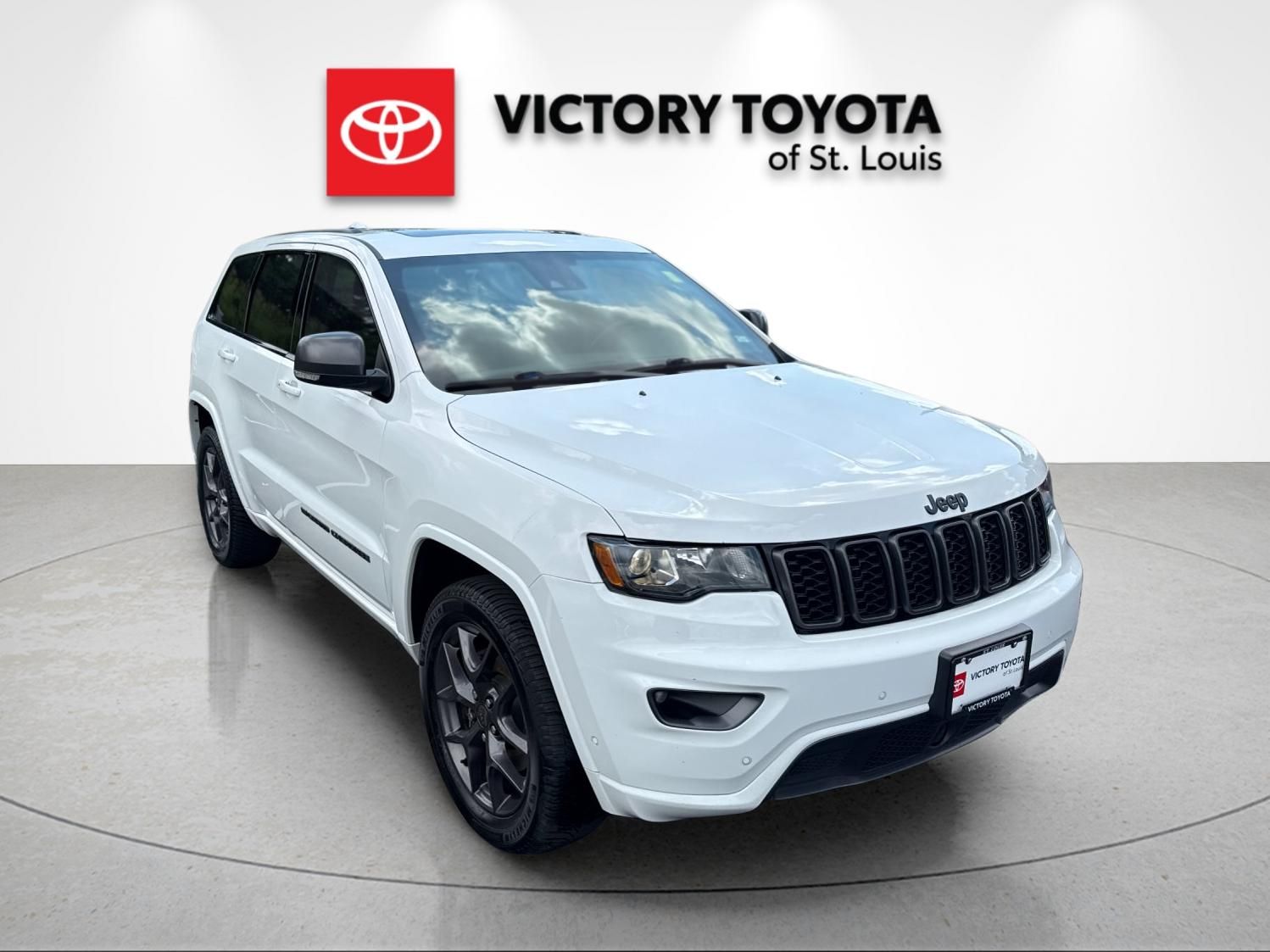 Bright White Clearcoat 2021 Jeep Grand Cherokee SUV / Crossover Four-Wheel Drive 8-Speed Automatic