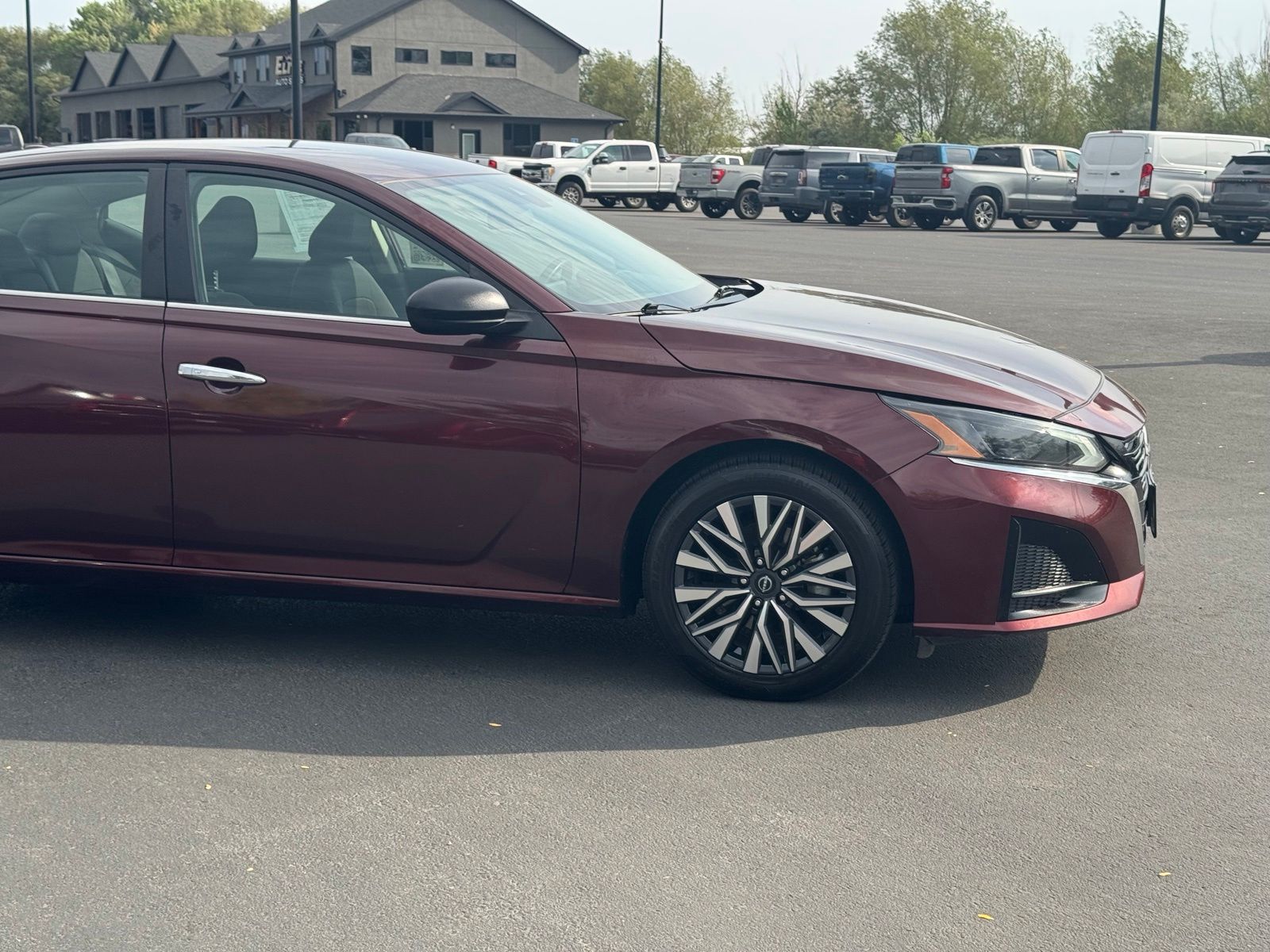 Used 2024 Nissan Altima Sedan