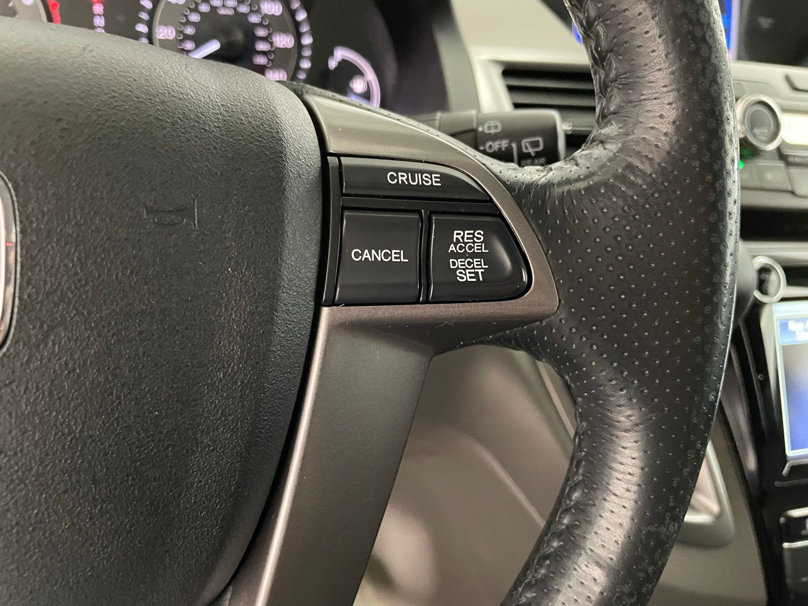 Used Car 2017 Honda Odyssey  Sports Van Ex-l Front Wheel Drive For Sale Under $12,000 In Austin, Texas