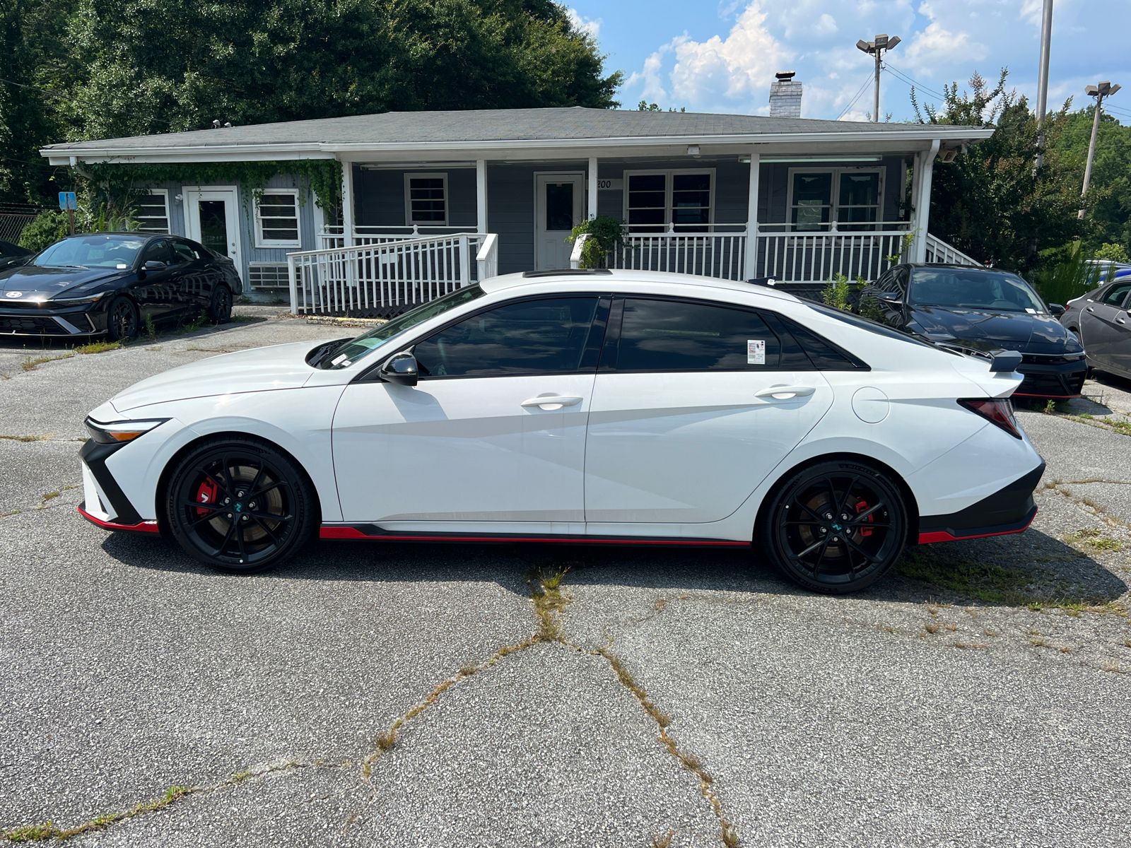 2025 Hyundai Elantra N Base photo 8