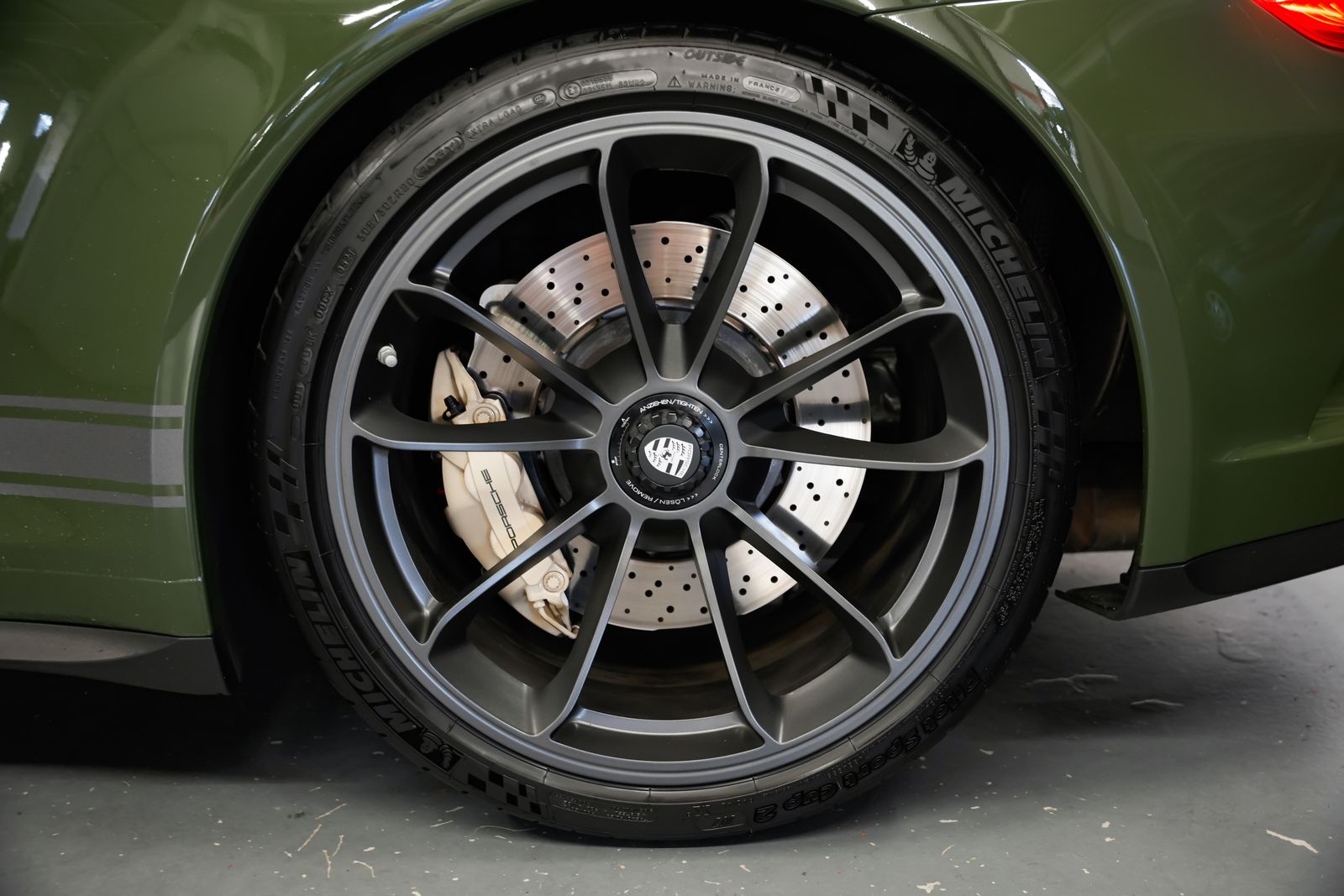 2019 Porsche 911 GT3 — photo 47