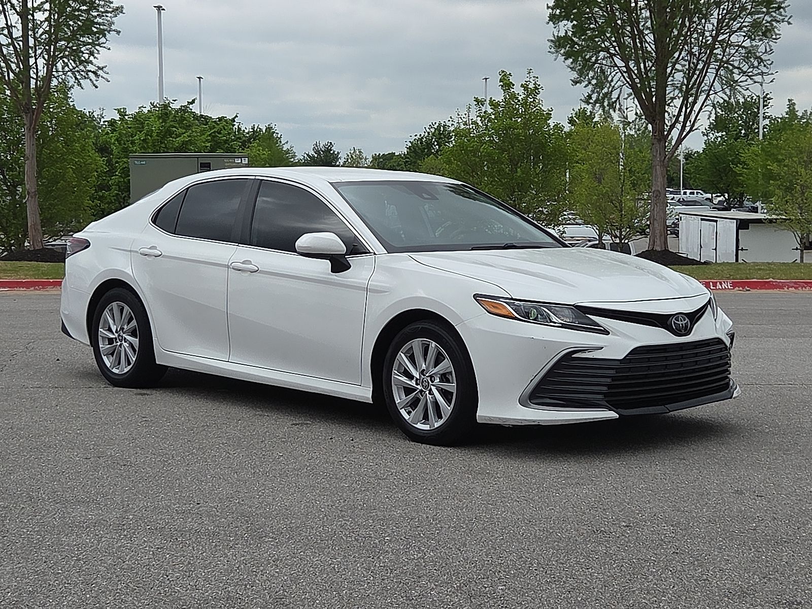 Ice Cap 2023 Toyota Camry LE FWD Sedan Front-Wheel Drive 8-Speed Automatic