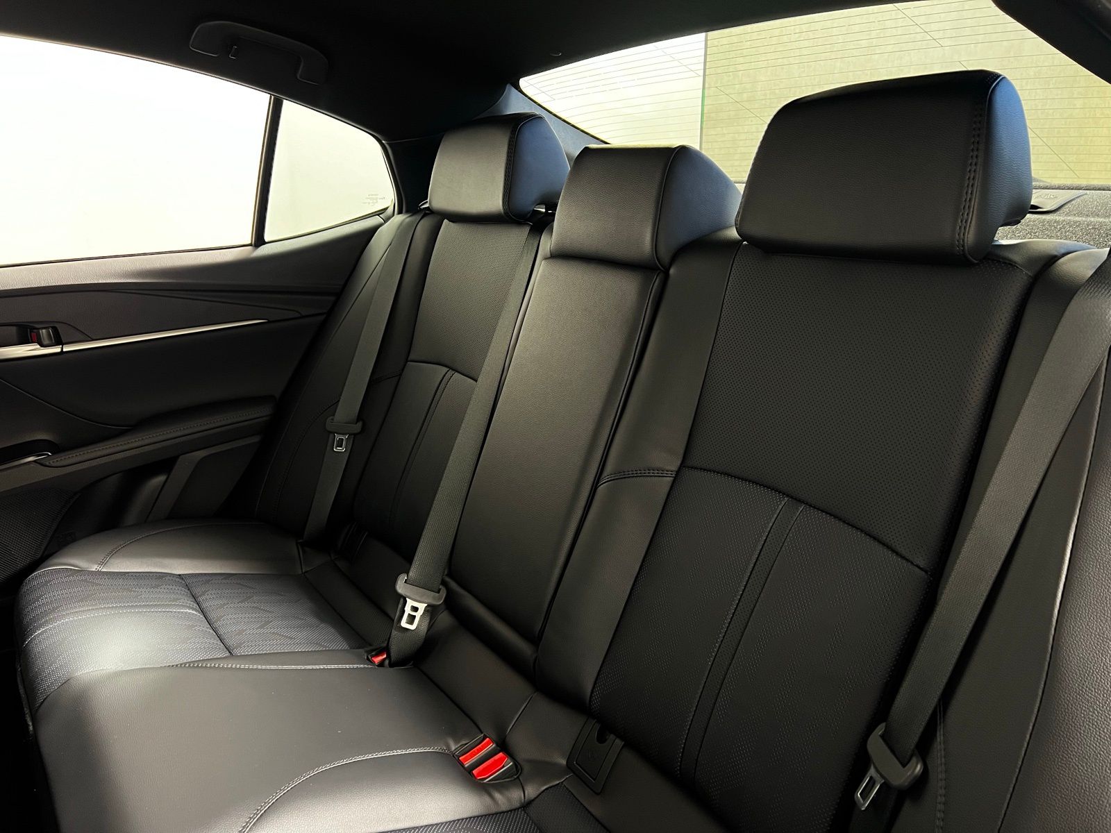 Thumbnail: 2025 Toyota Camry - 18