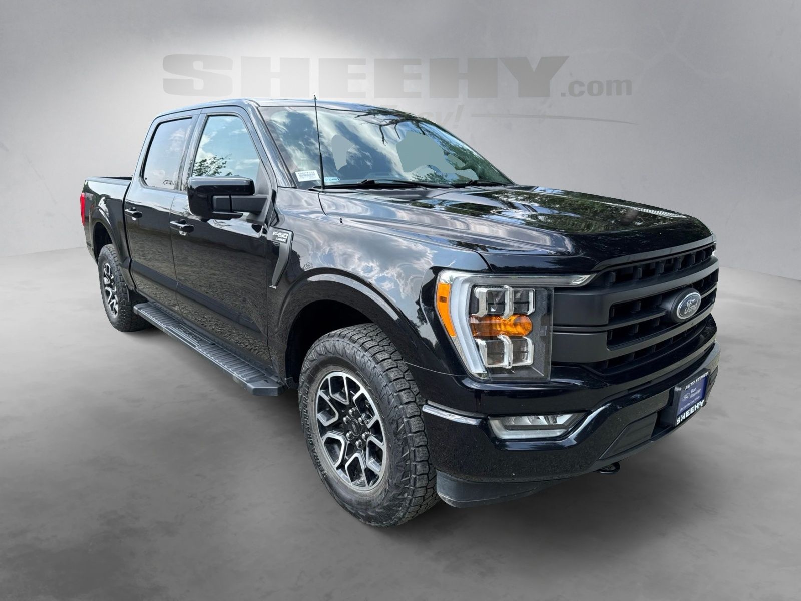 Certified Used 2022 Agate Black Metallic Ford Lariat image 2