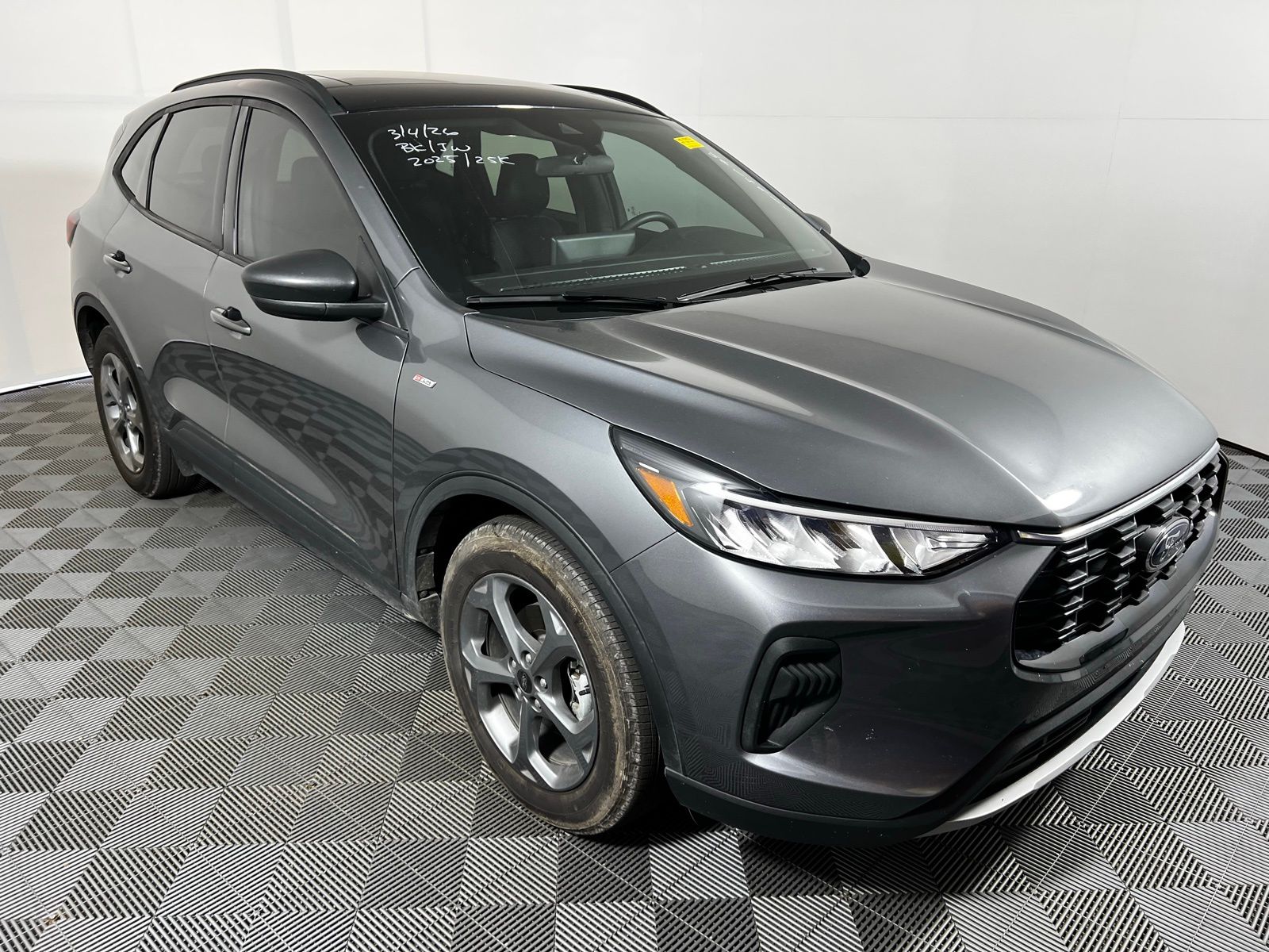 Thumbnail: 2025 Ford Escape - 3