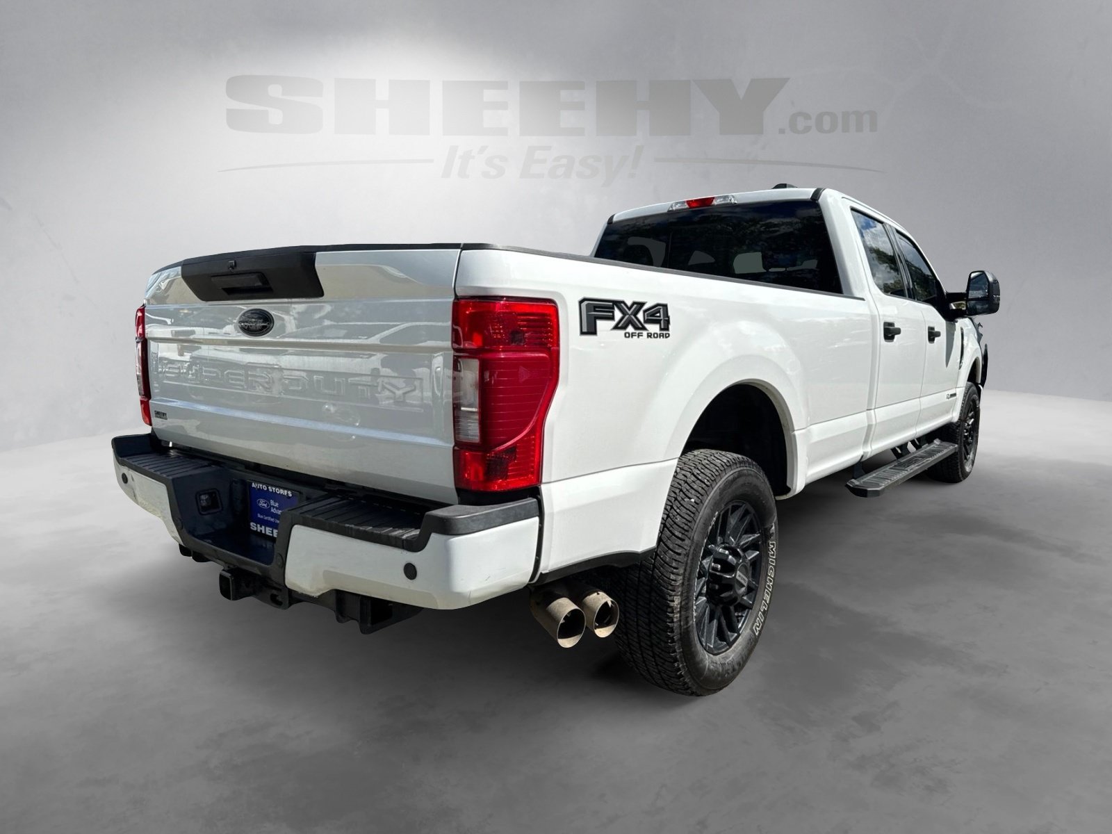 Certified Used 2022 Oxford White Ford XLT image 11
