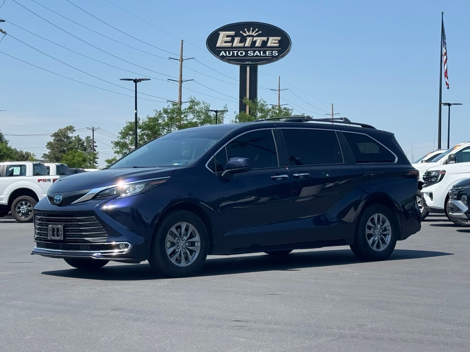 Gray 2024 Toyota Sienna Minivan All-Wheel Drive Continuously Variable Transmission