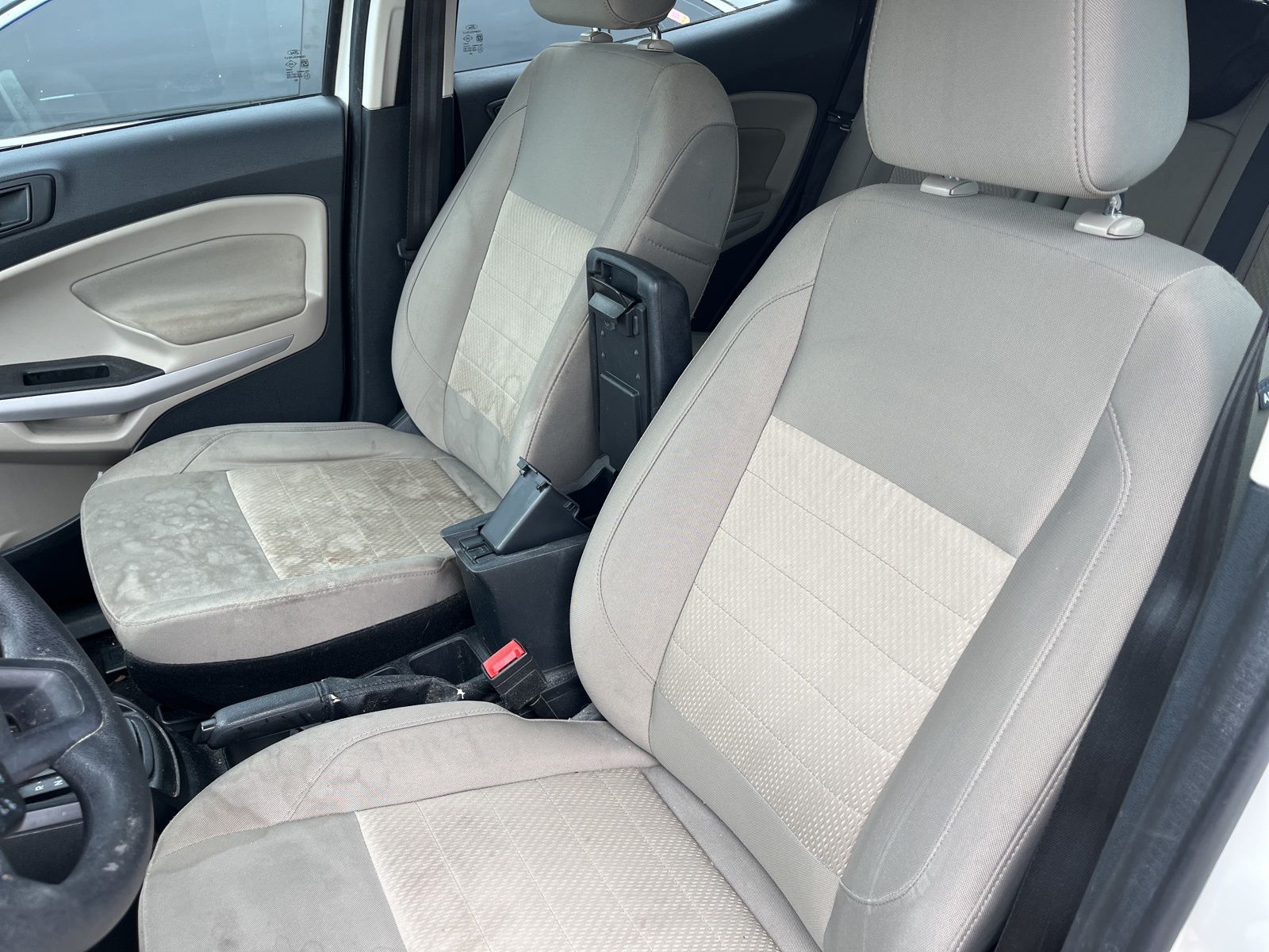 Used 2018 White Ford S image 12