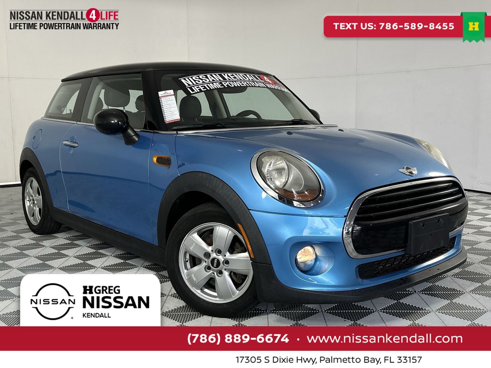 Electric Blue Metallic 2017 MINI Cooper 2-Door Hatchback FWD Hatchback Front-Wheel Drive 7-Speed Automatic