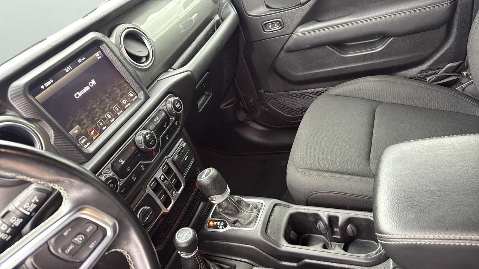 Used Car 2020 Jeep Wrangler  Unlimited Sahara For Sale Under $35,000 In Austin, Texas