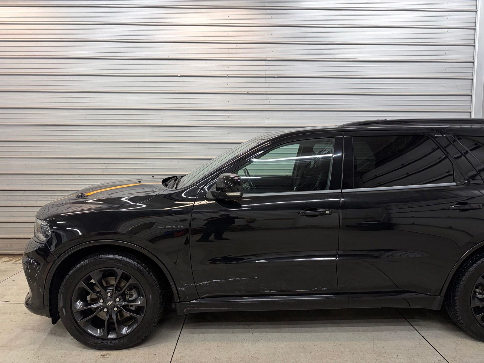 Photo 3 of 2022 Dodge Durango Orange Sport