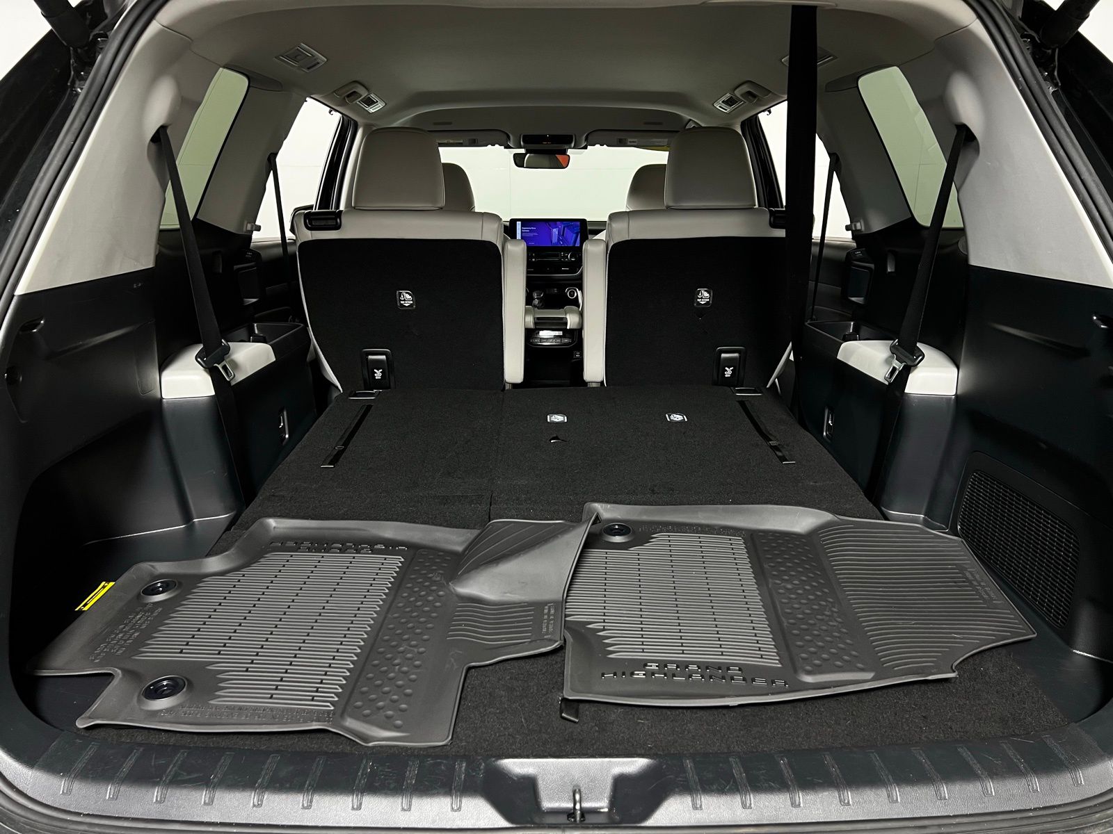 Thumbnail: 2025 Toyota Grand Highlander - 27