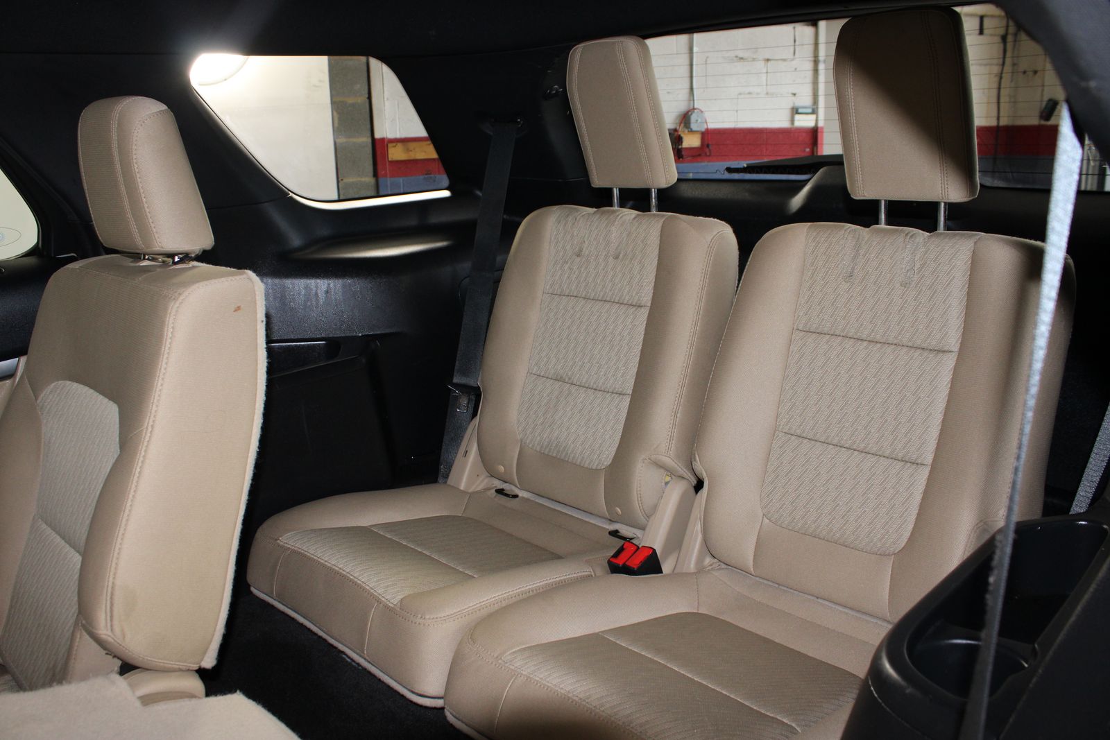 Used 2016 Silver Ford Base image 16