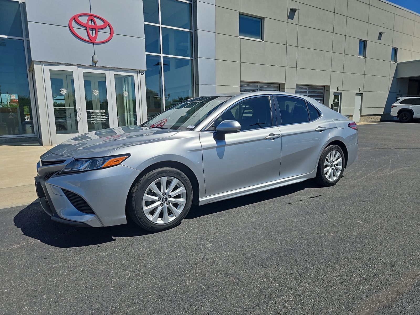 used 2018 Toyota Camry car, priced at $19,250