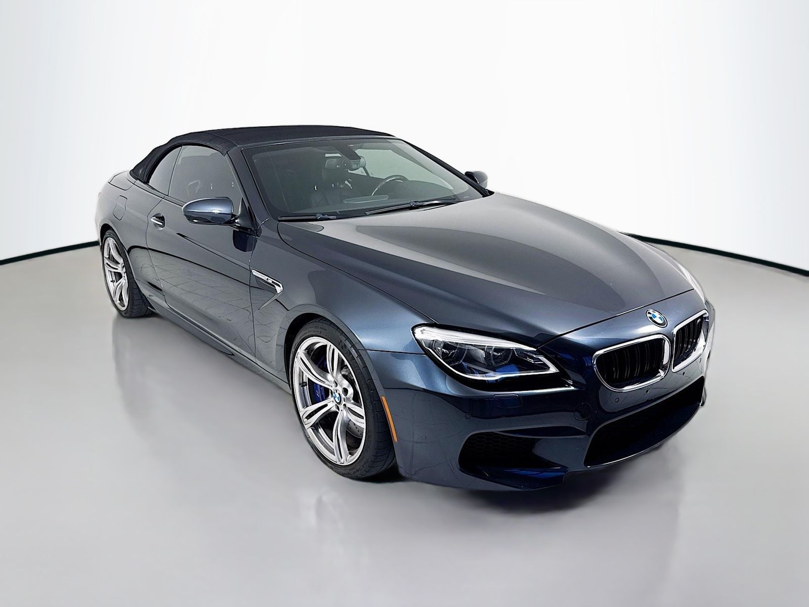 Singapore Gray Metallic 2016 BMW M6 Convertible Rear-Wheel Drive 6-Speed Manual