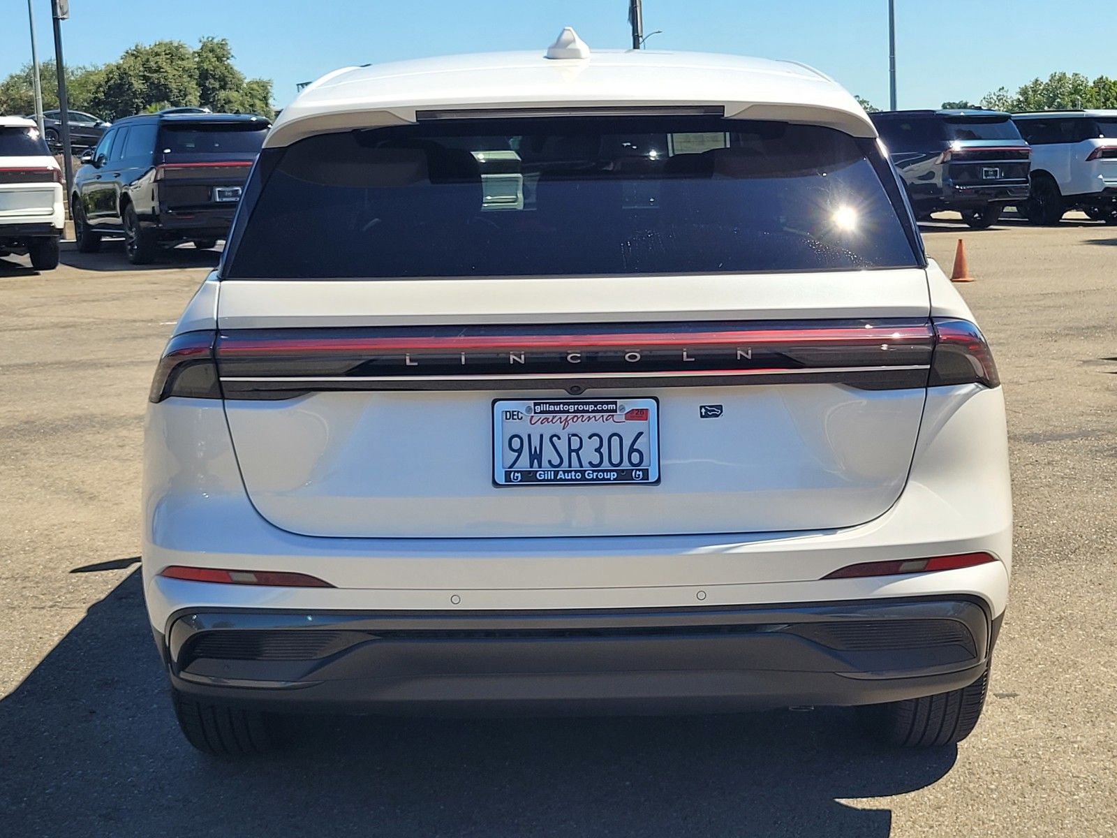 View vehicle photo 5