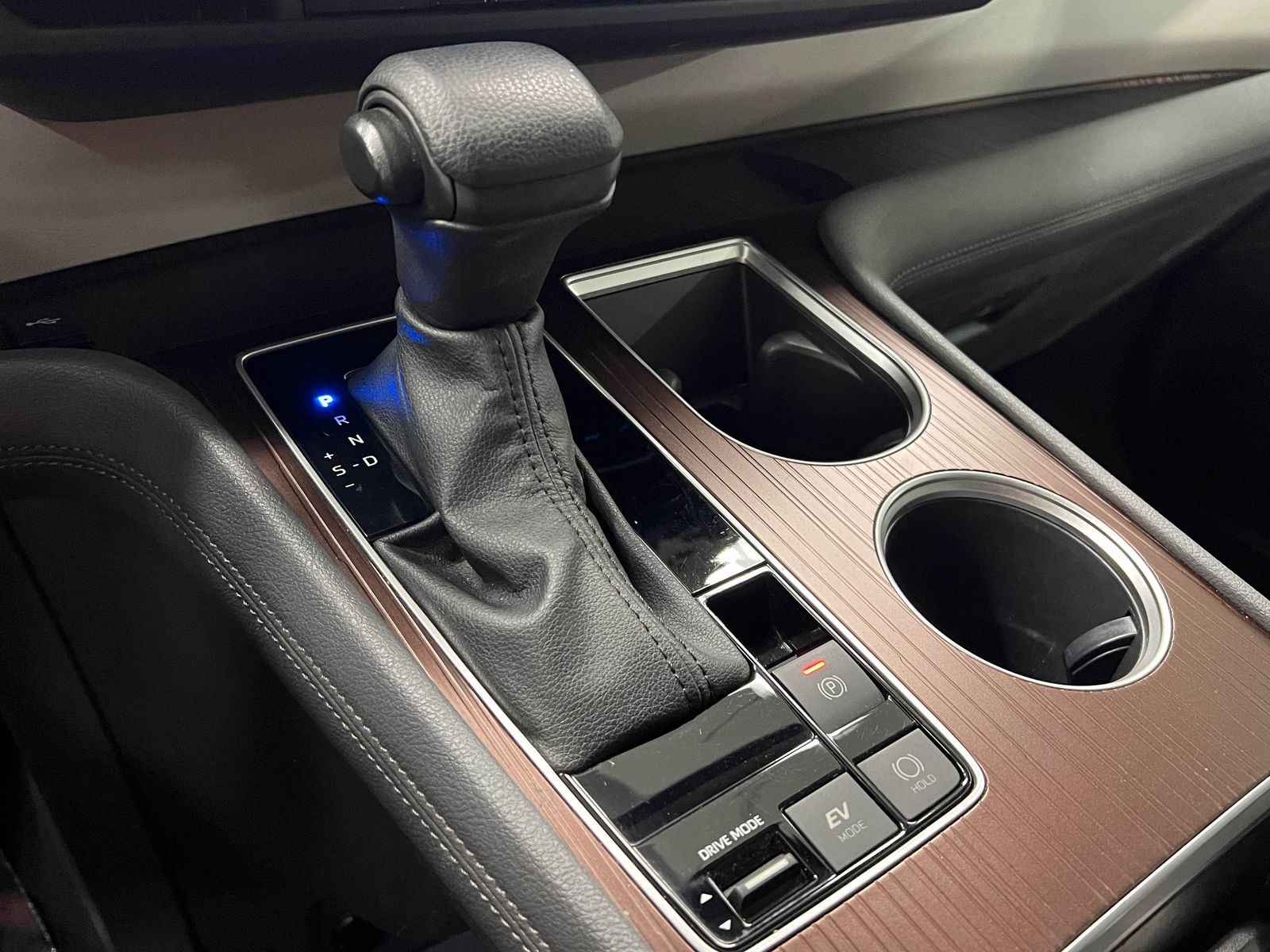 used 2023 Toyota Sienna car, priced at $33,788