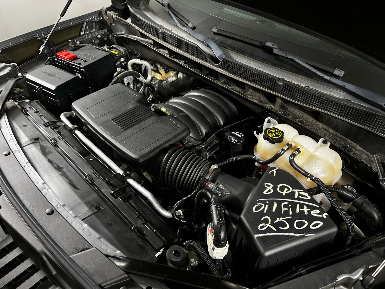 Thumbnail: 2022 GMC Yukon XL - 11