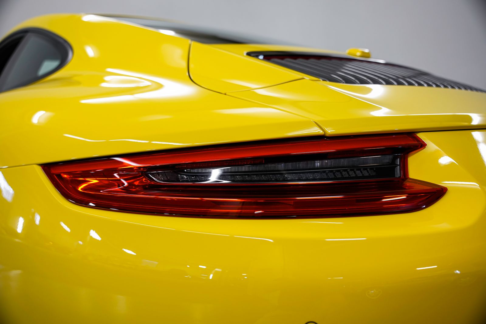 2018 Porsche 911 Carrera T — photo 34