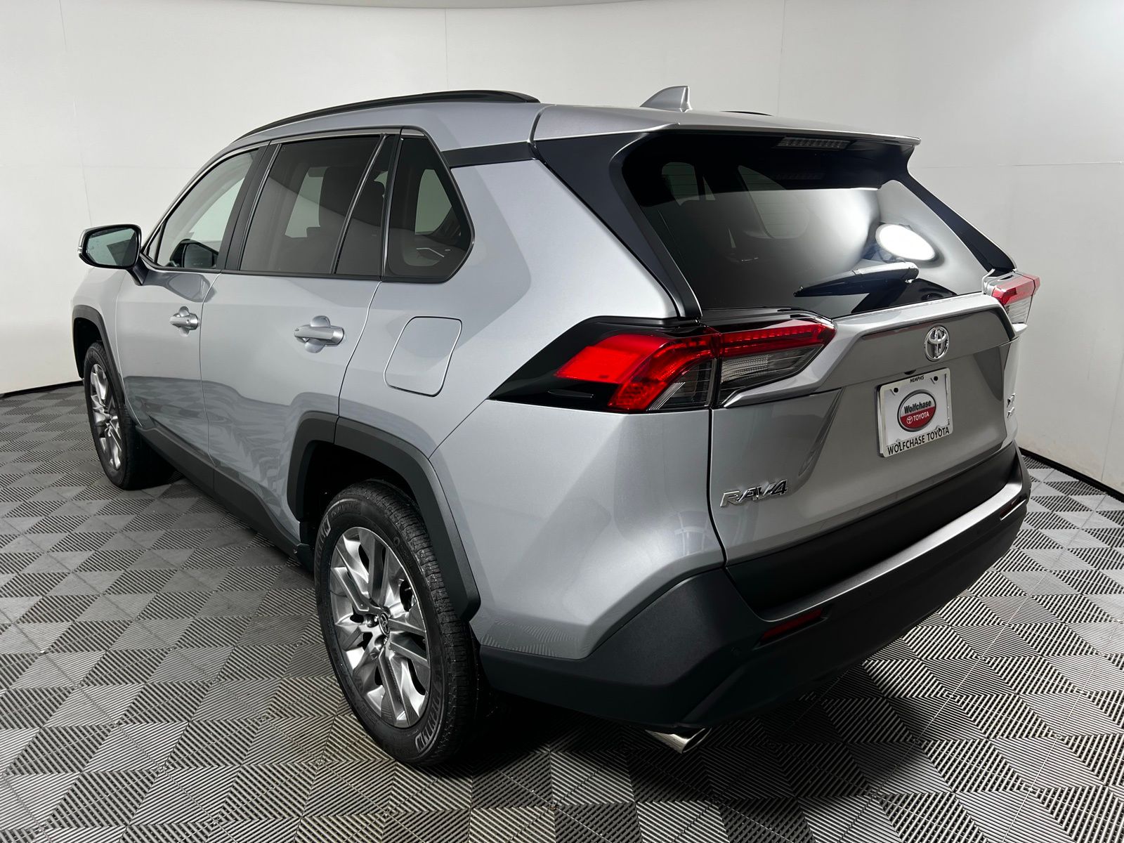 Thumbnail: 2025 Toyota RAV4 - 7