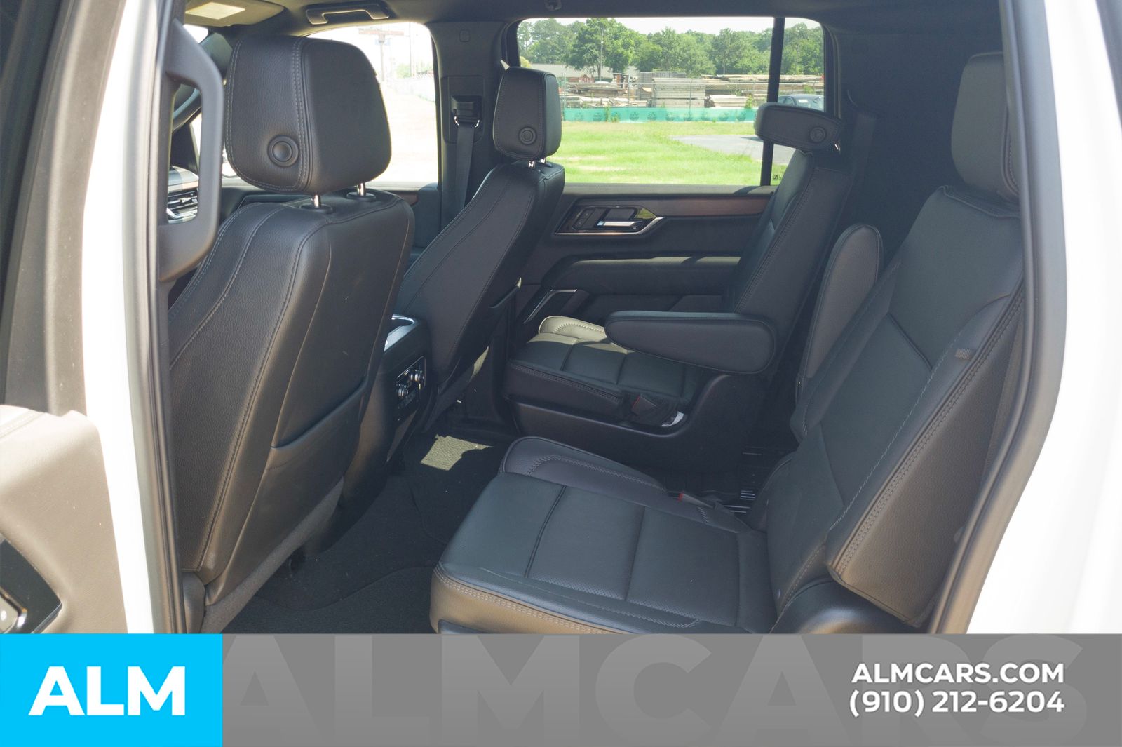 Used 2025 Summit White GMC Denali image 19