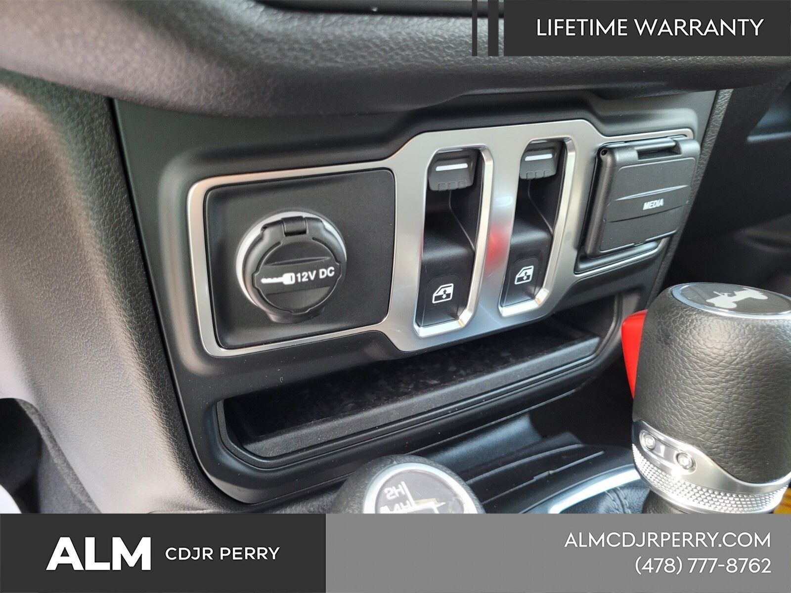 New 2026 Reign Exterior Paint Jeep Sport S image 22