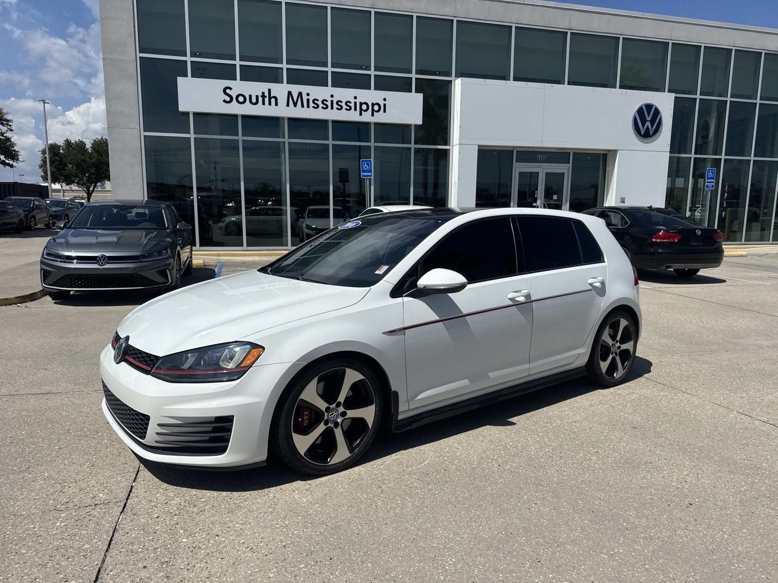 2016 Volkswagen Golf GTI 2.0T Autobahn 4-Door FWD with Performance Package