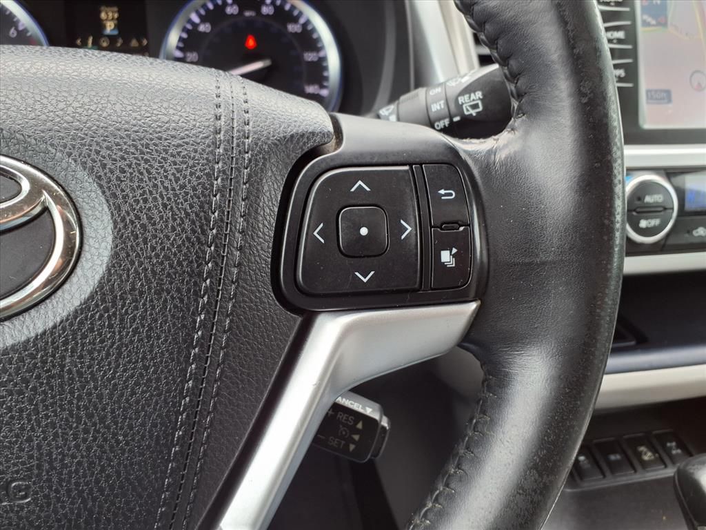 2015 Toyota Highlander XLE V6 Gray at Gullo Toyota