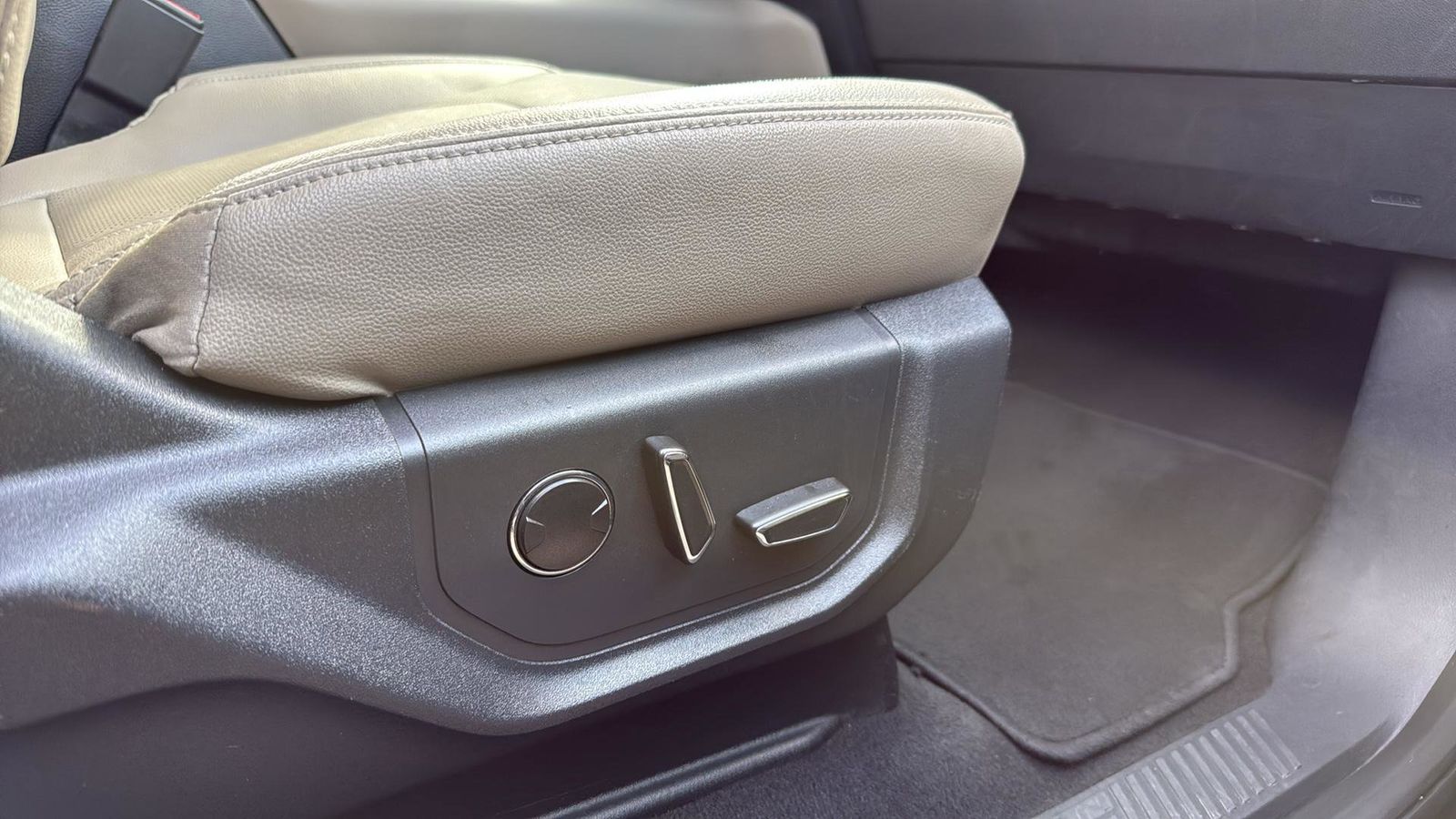 Used Car 2024 Ford Expedition Max  Limited For Sale Under $50,000 In Austin, Texas