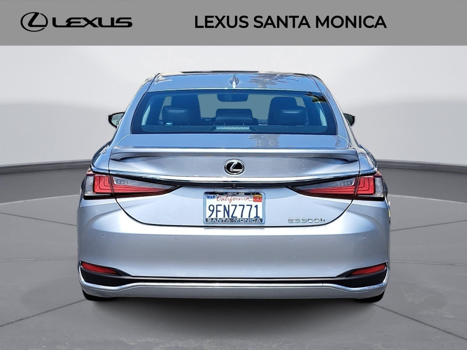 View vehicle photo 6