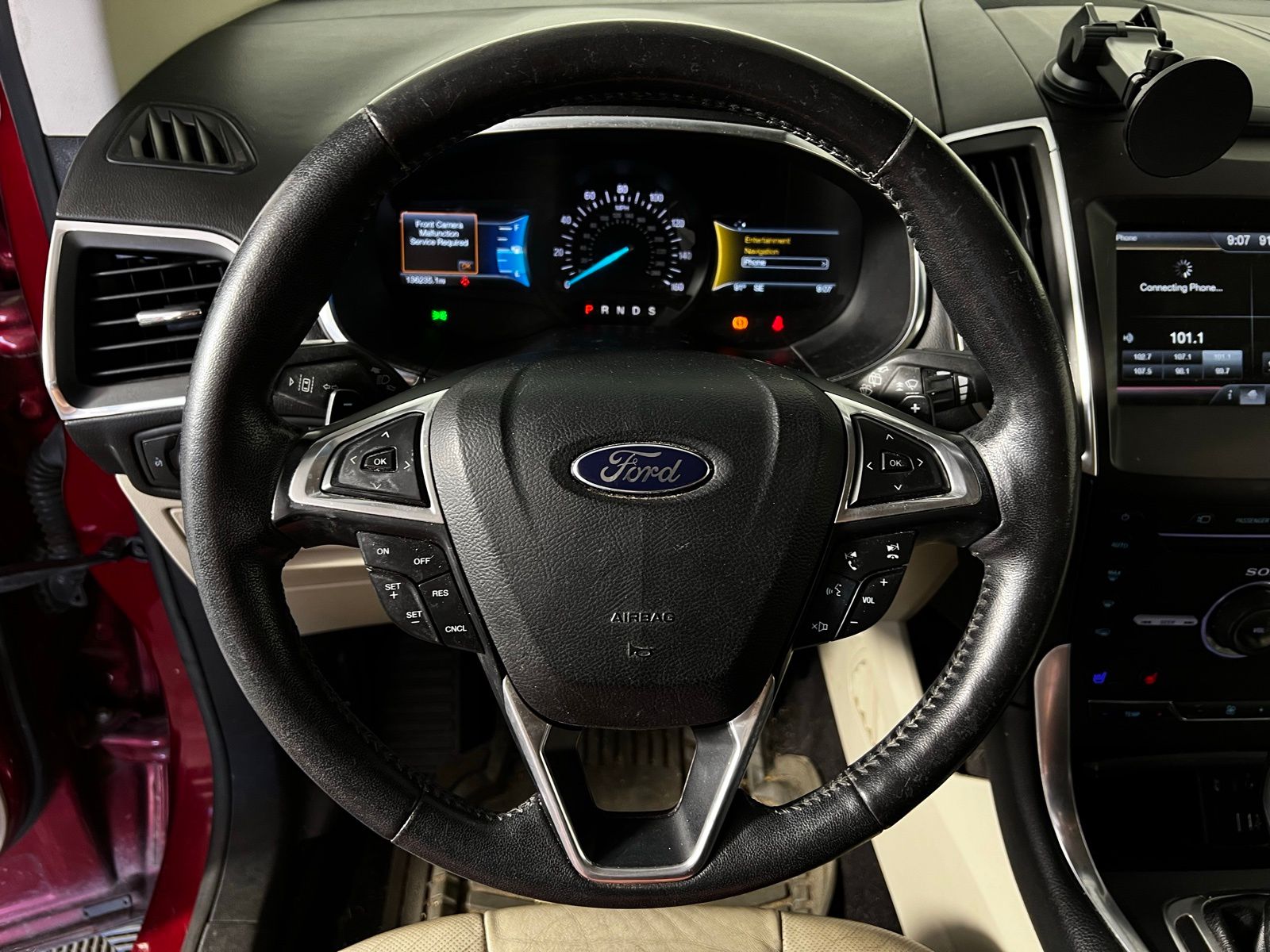 Thumbnail: 2015 Ford Edge - 9