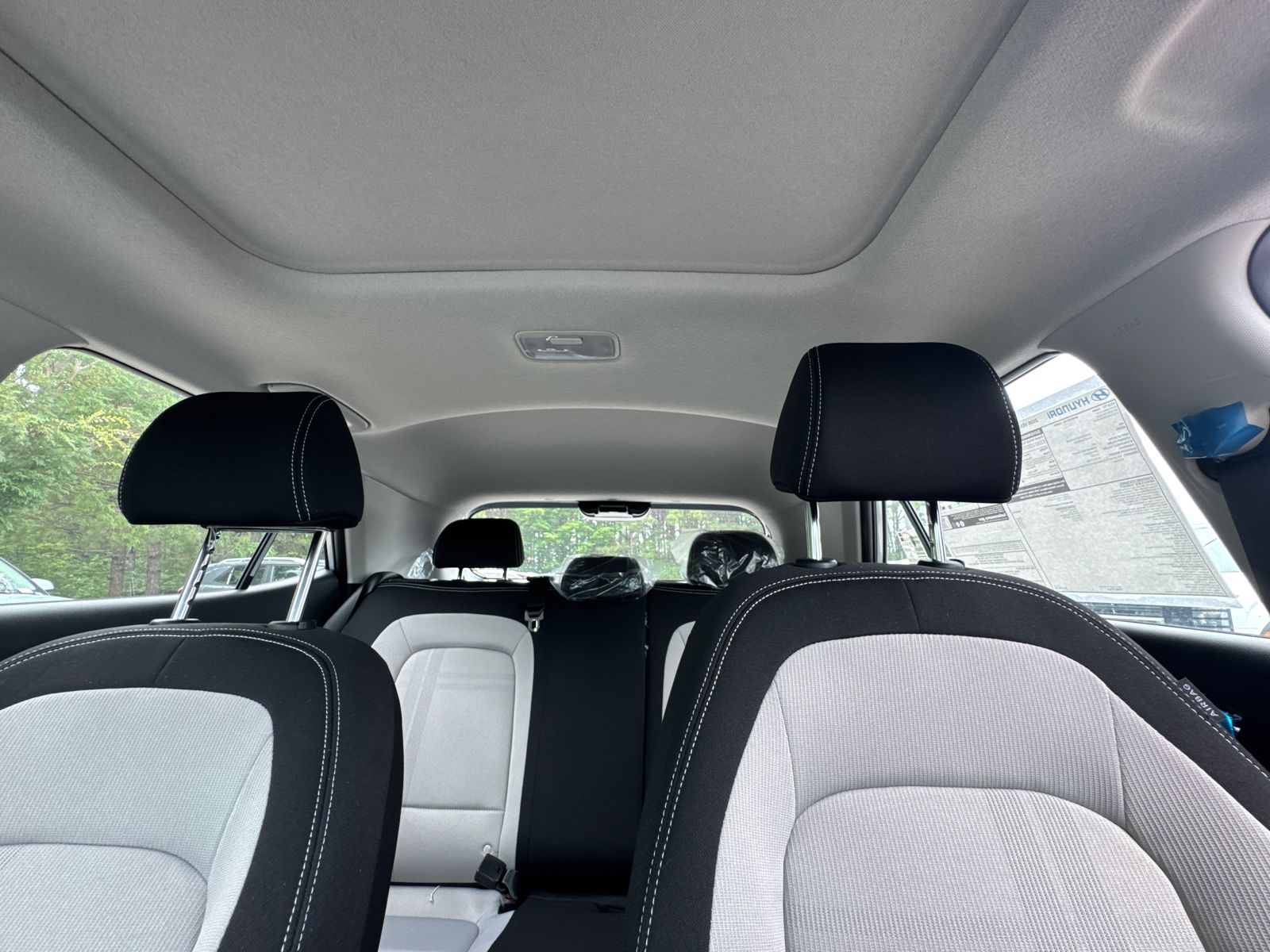 New 2026 Silver HYUNDAI SEL image 32