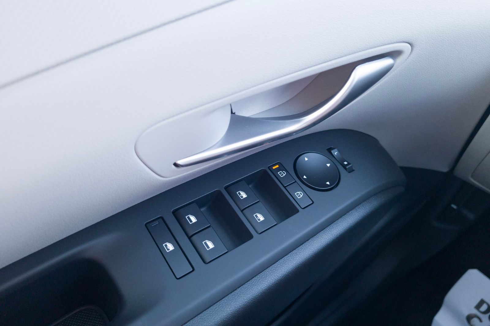 Used 2026 White Hyundai SEL image 33