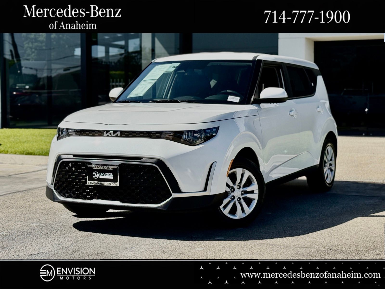 Snow White Pearl 2025 Kia Soul LX FWD SUV / Crossover Front-Wheel Drive Continuously Variable Transmission