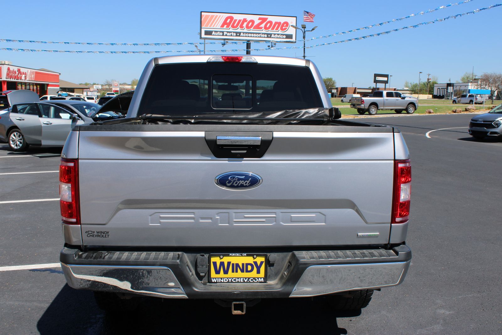 View vehicle photo 7