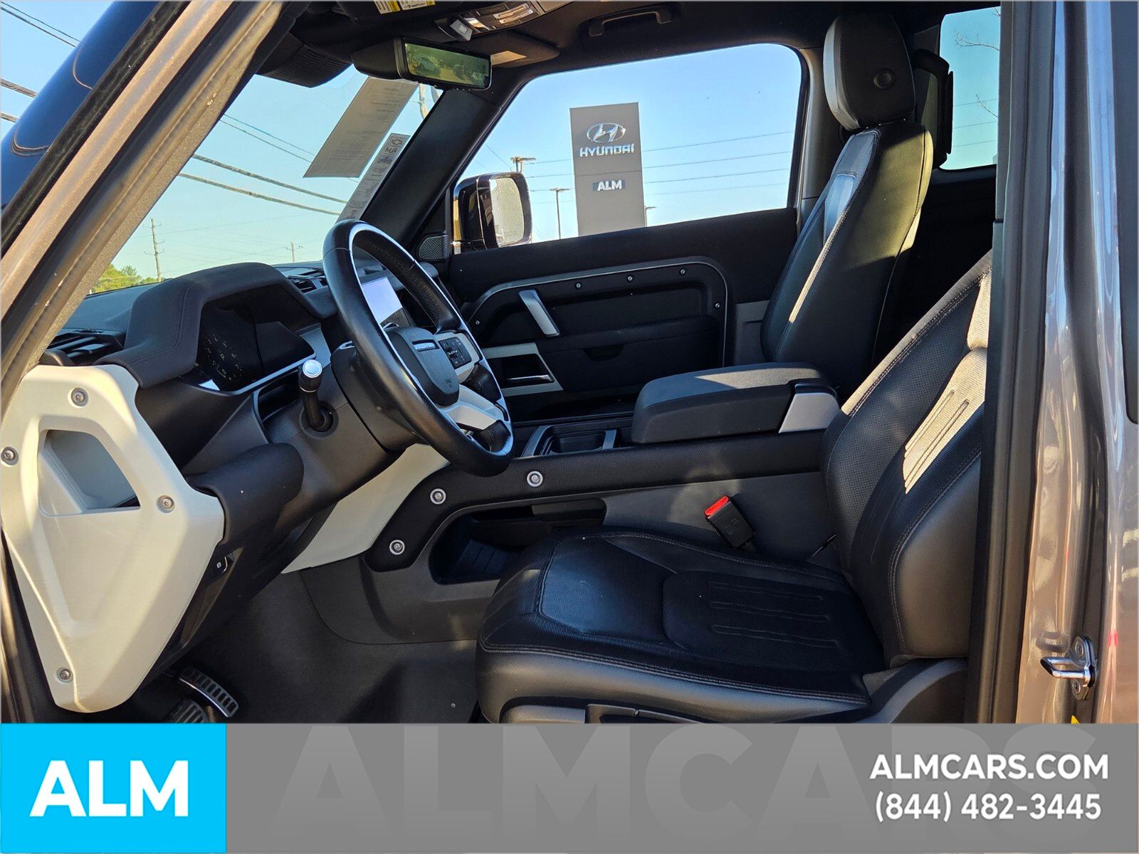 Used 2022 Silver Land Rover X-Dynamic S image 11