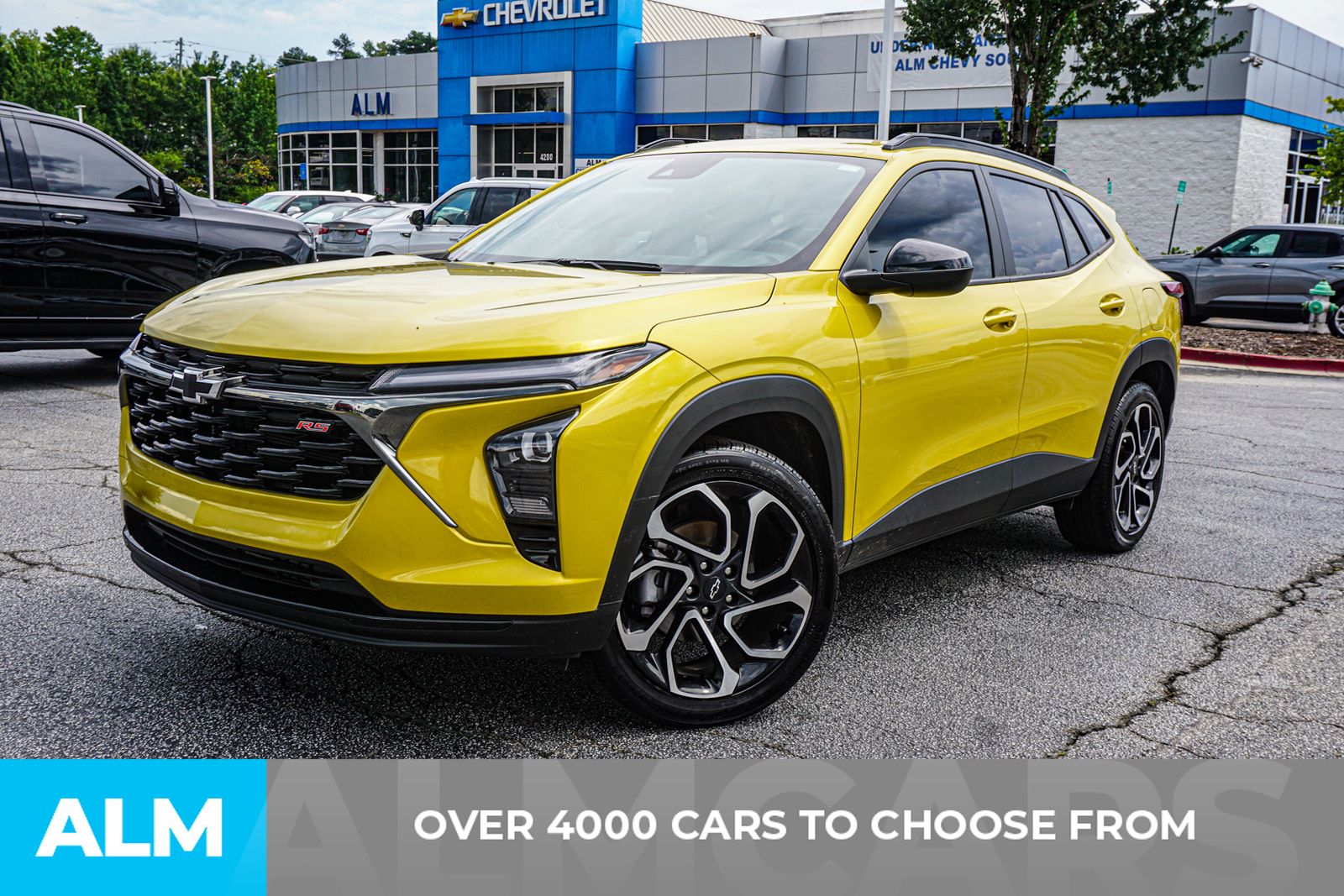 Used 2025 Yellow Chevrolet 2RS image 2