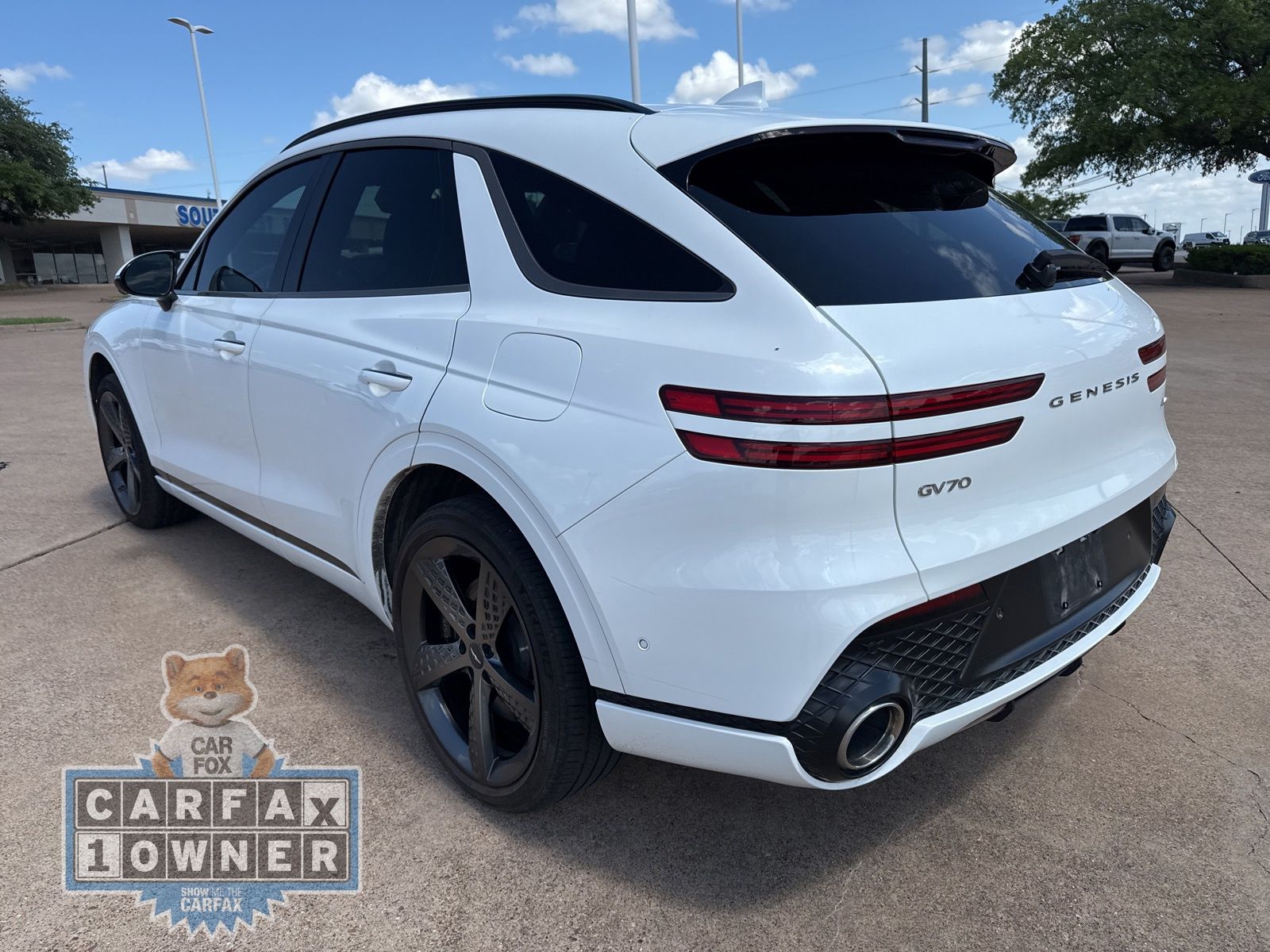 View vehicle photo 5