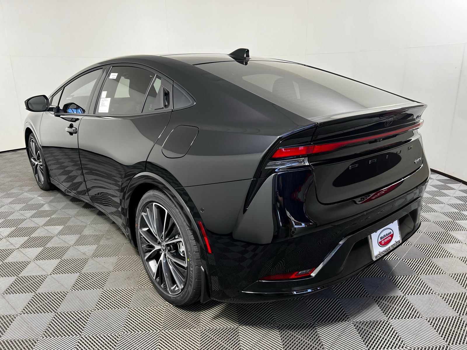 2025 Toyota Prius Limited 7