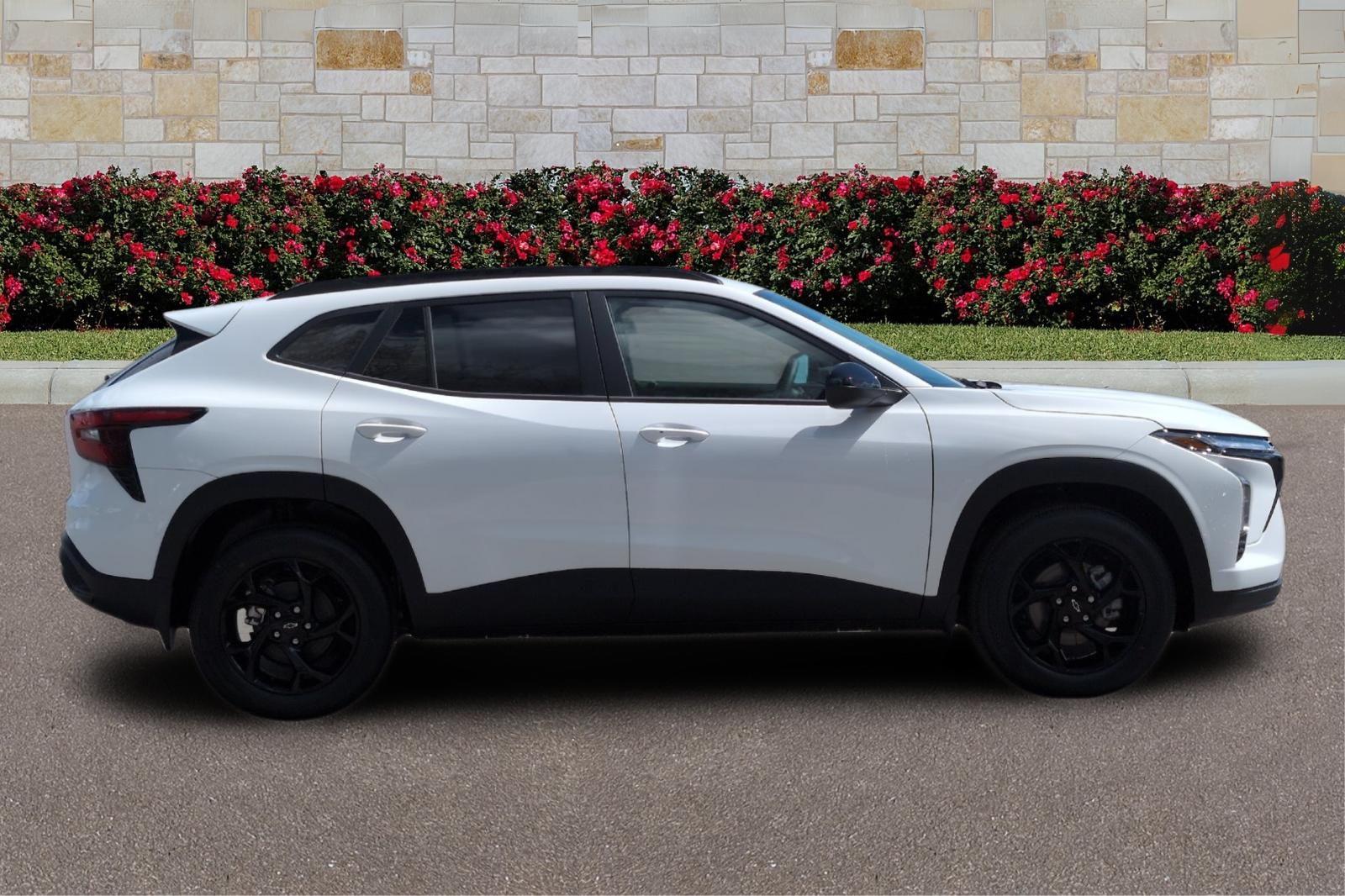 View vehicle photo 2