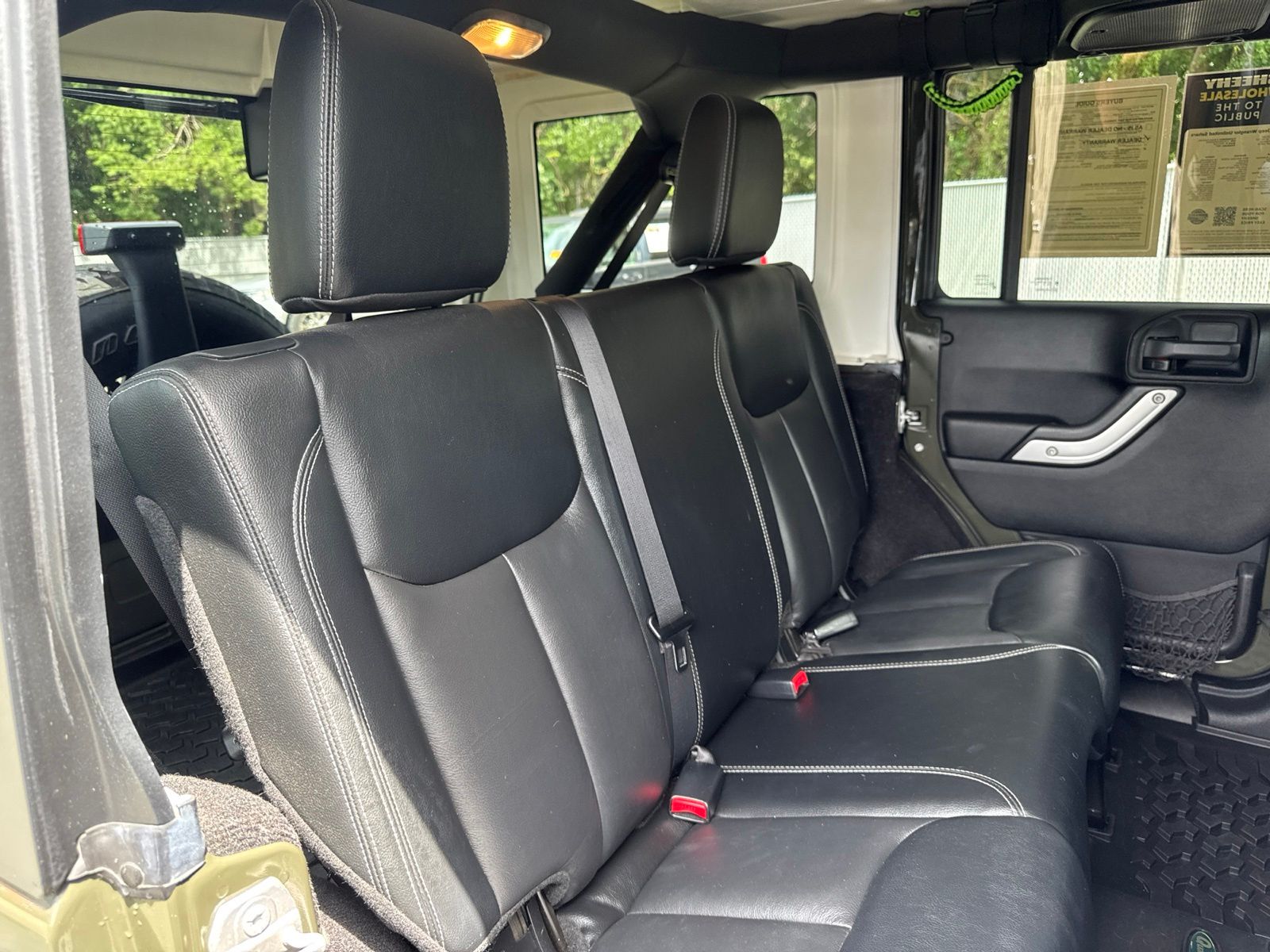 Used 2015 Tank Clearcoat Jeep Unlimited Sahara image 6