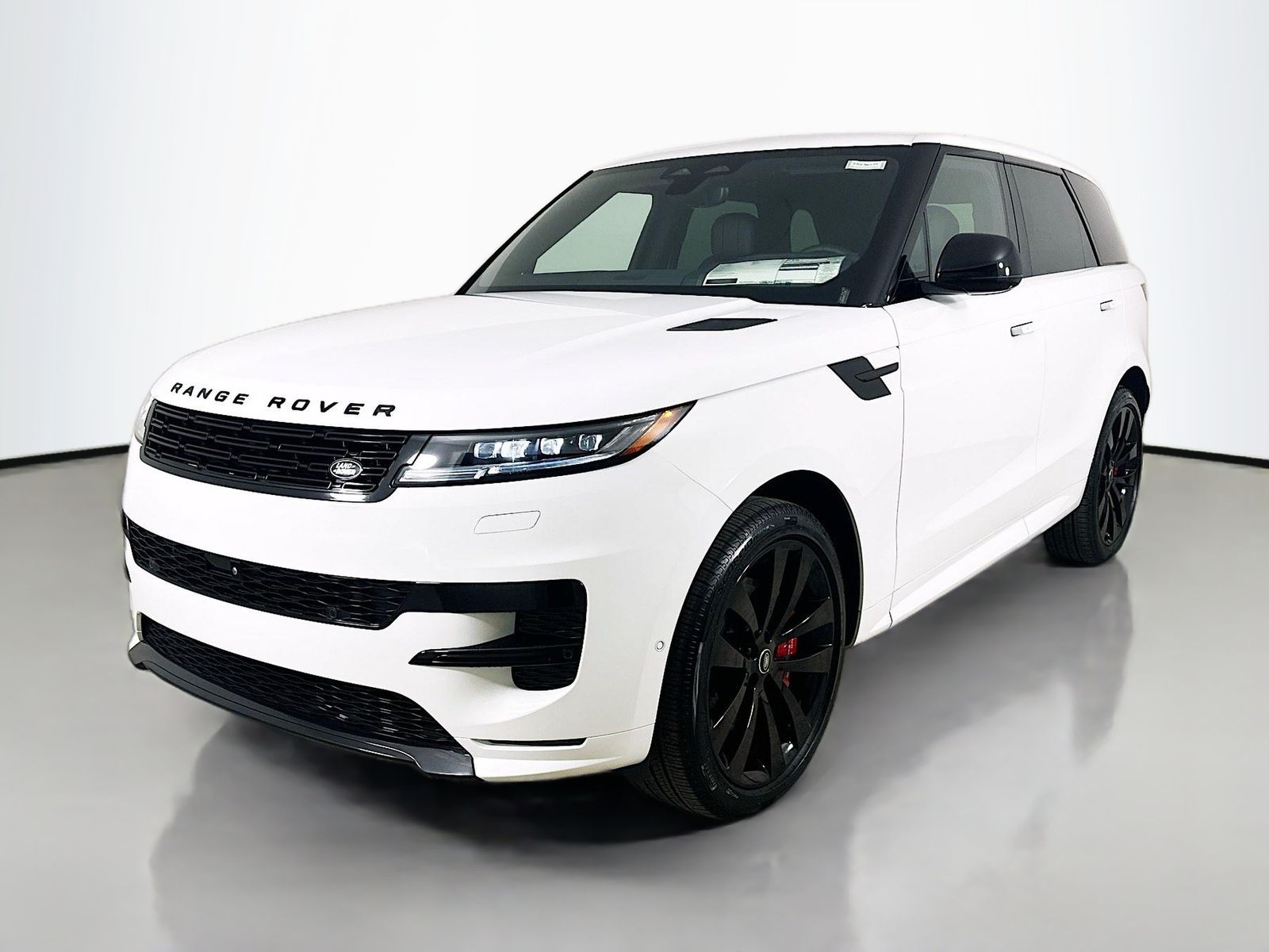 White 2025 Land Rover Range Rover Sport P530 Dynamic SE AWD SUV / Crossover All-Wheel Drive 8-Speed Automatic