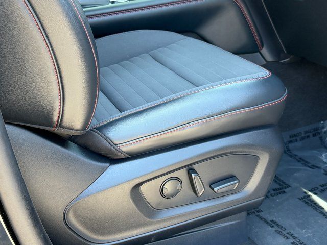 Certified Used 2025 Agate Black Metallic Ford ST-Line image 34