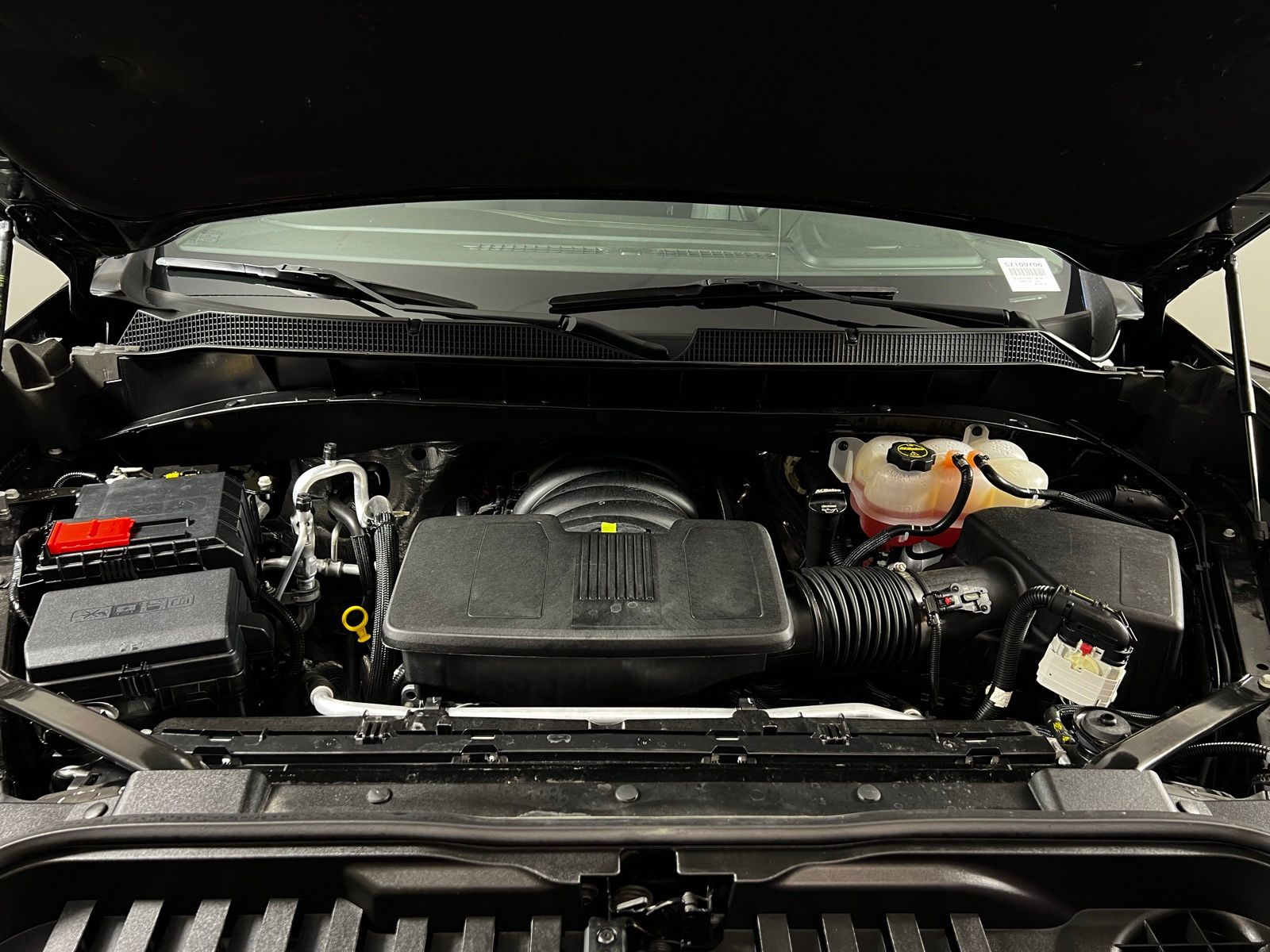 Thumbnail: 2025 Chevrolet Silverado 1500 - 24