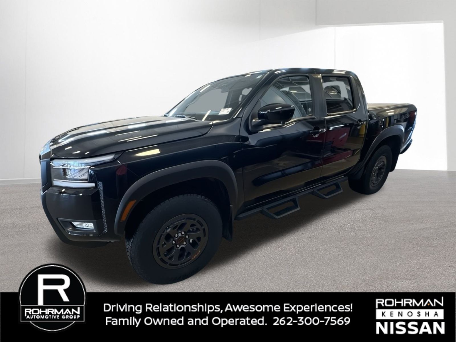 2025 Nissan Frontier PRO-4X Crew Cab 4WD