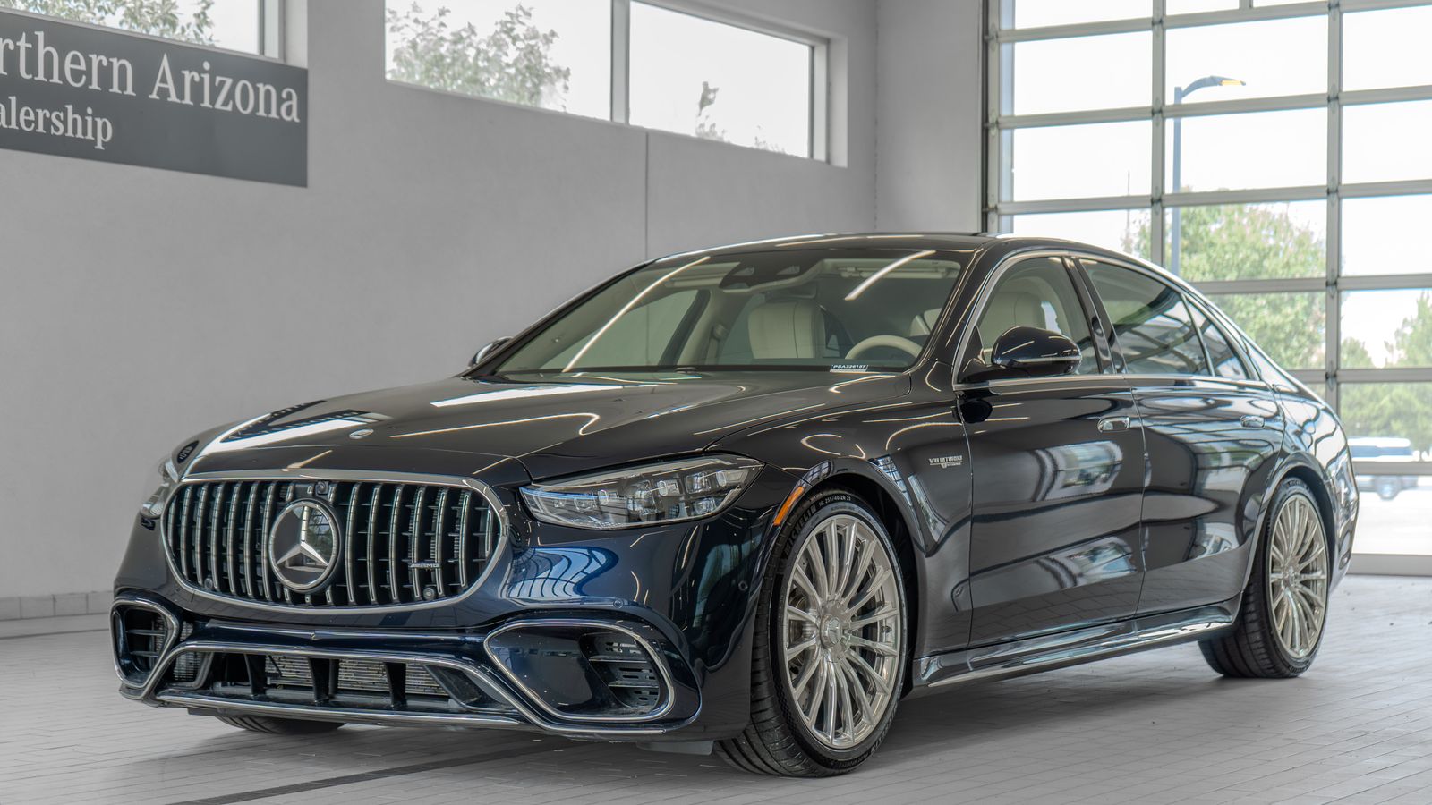 2025 Mercedes-Benz S-Class S 63 - Photo 25