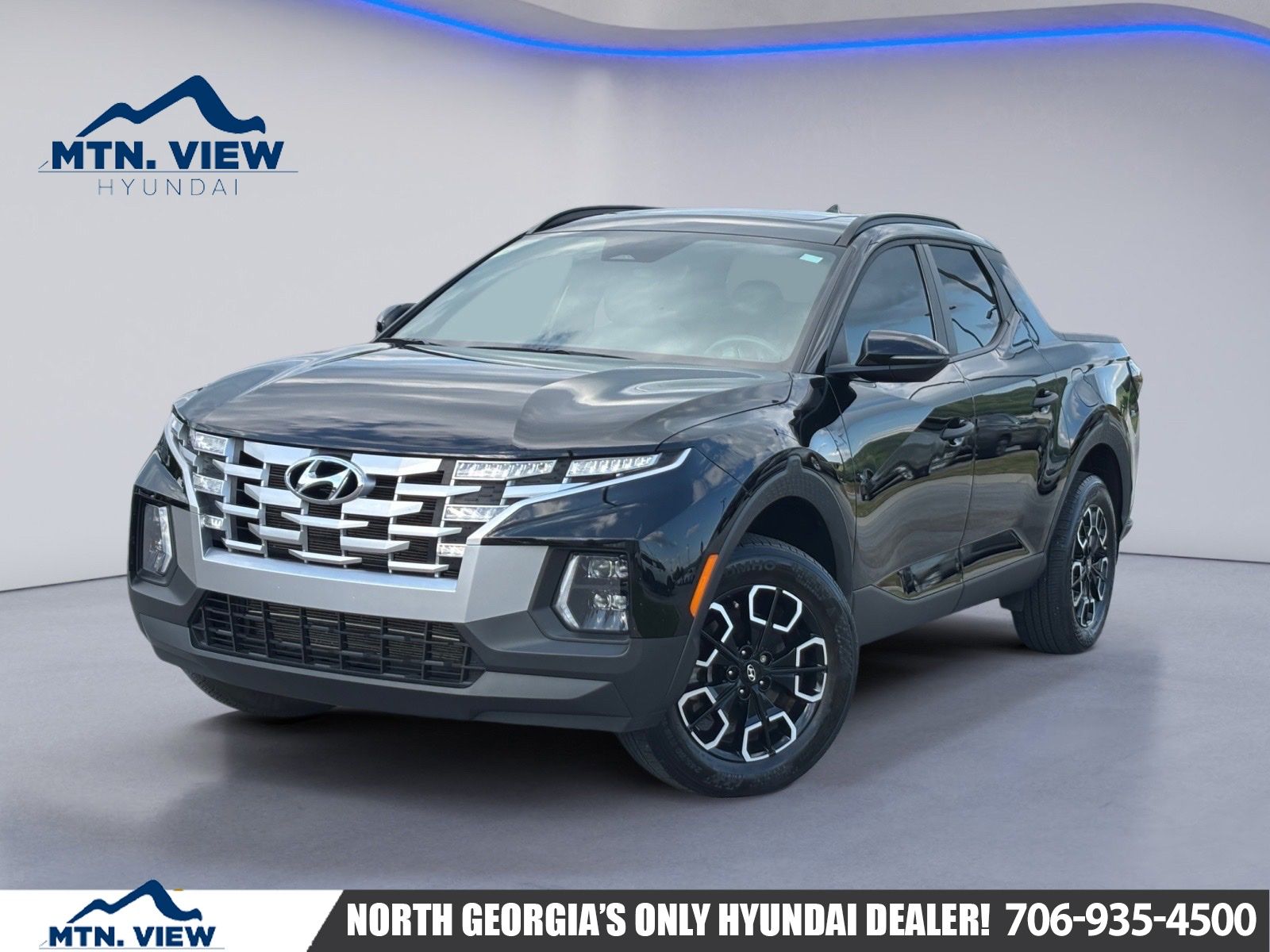 Phantom Black 2024 Hyundai Santa Cruz Pickup Truck Front-Wheel Drive 8-Speed Automatic