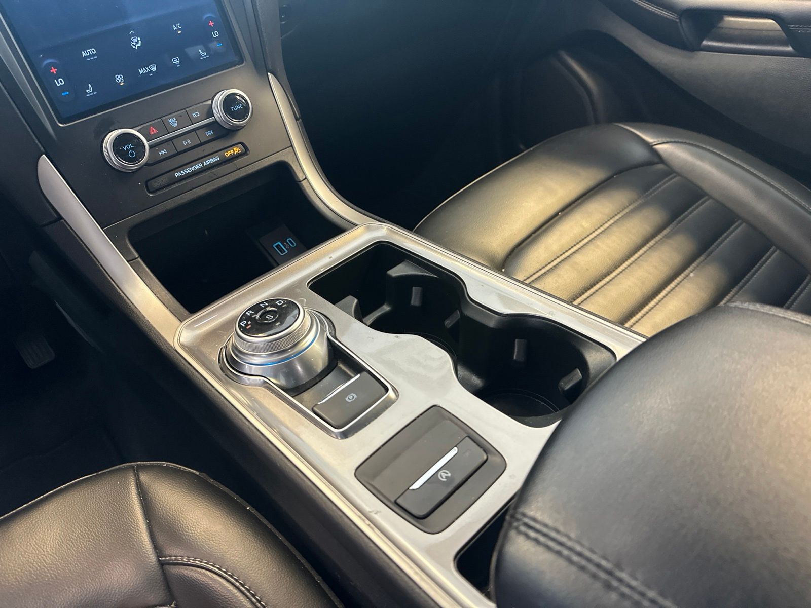 Certified Used 2024 Agate Black Metallic Ford SEL image 19
