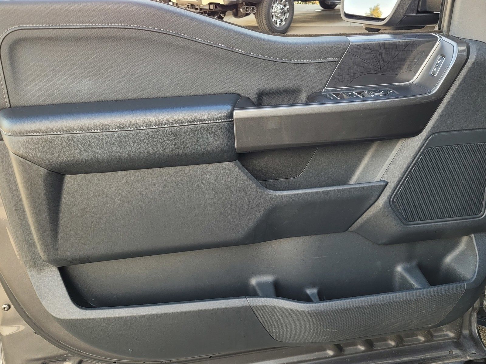 Used 2022 Gray Ford XLT image 16